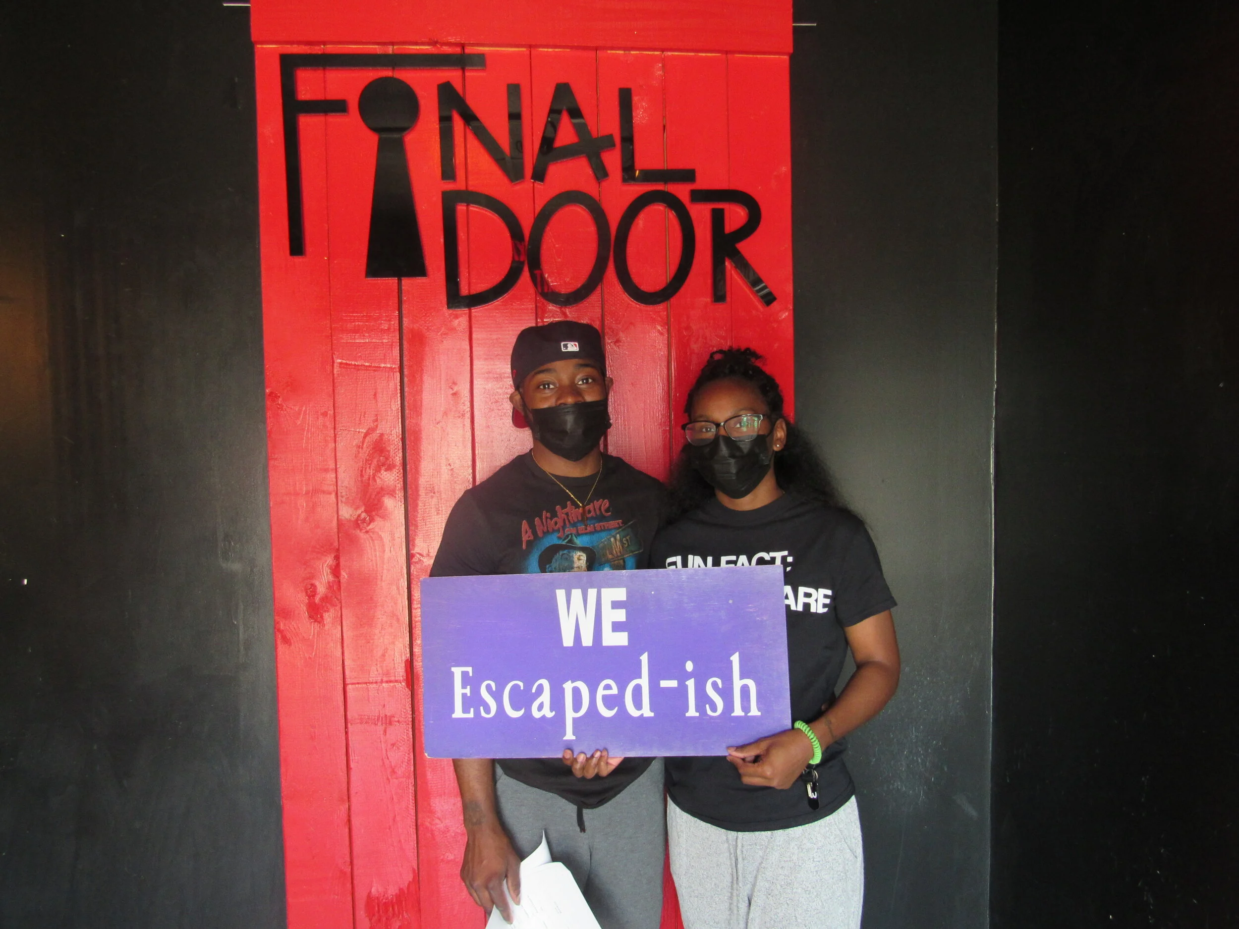 the-final-door-escape-room-columbia-sc-team-photos-09-06-21 (4).JPG