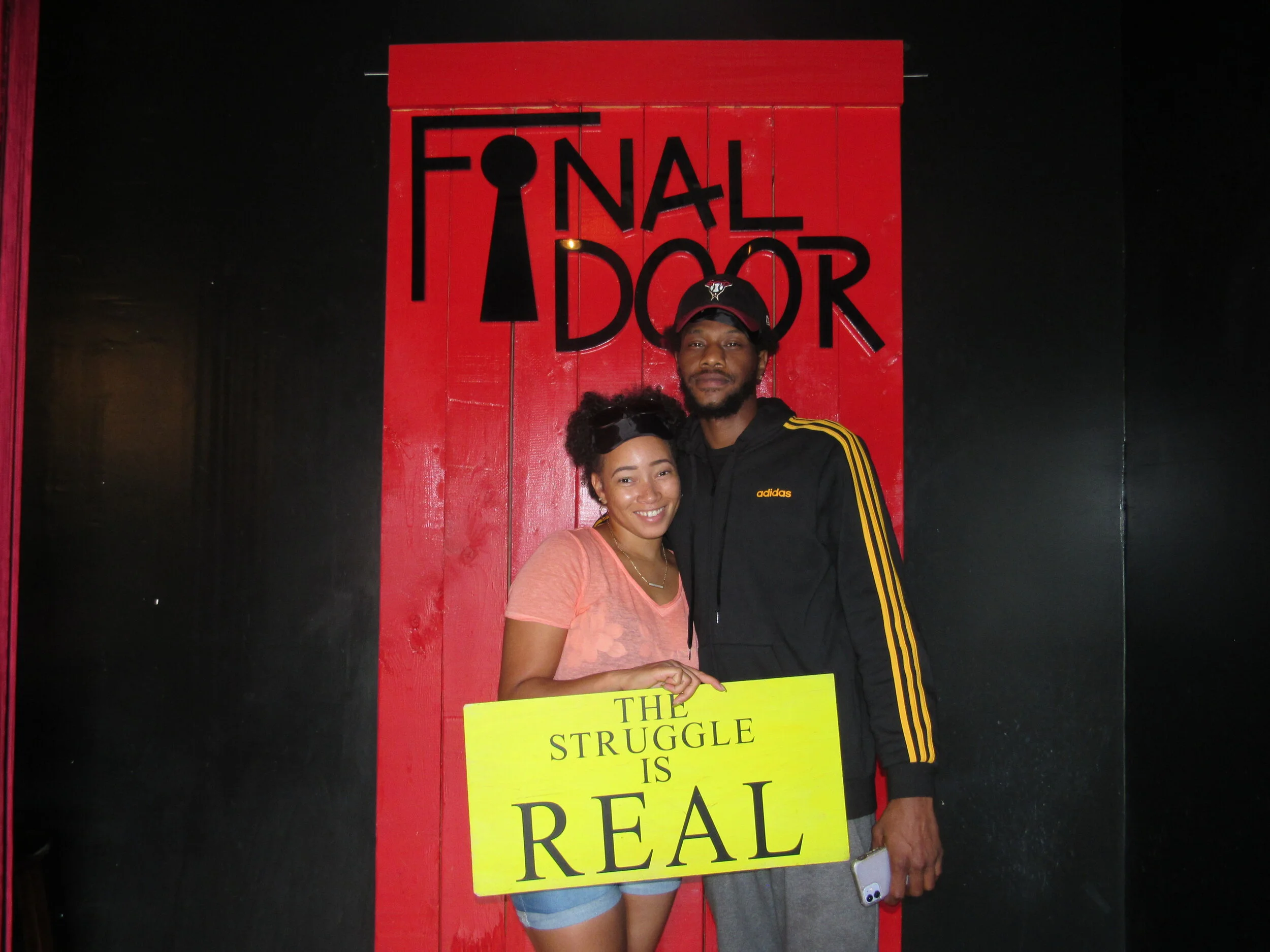 the-final-door-escape-room-columbia-sc-team-photos-09-06-21 (9).JPG