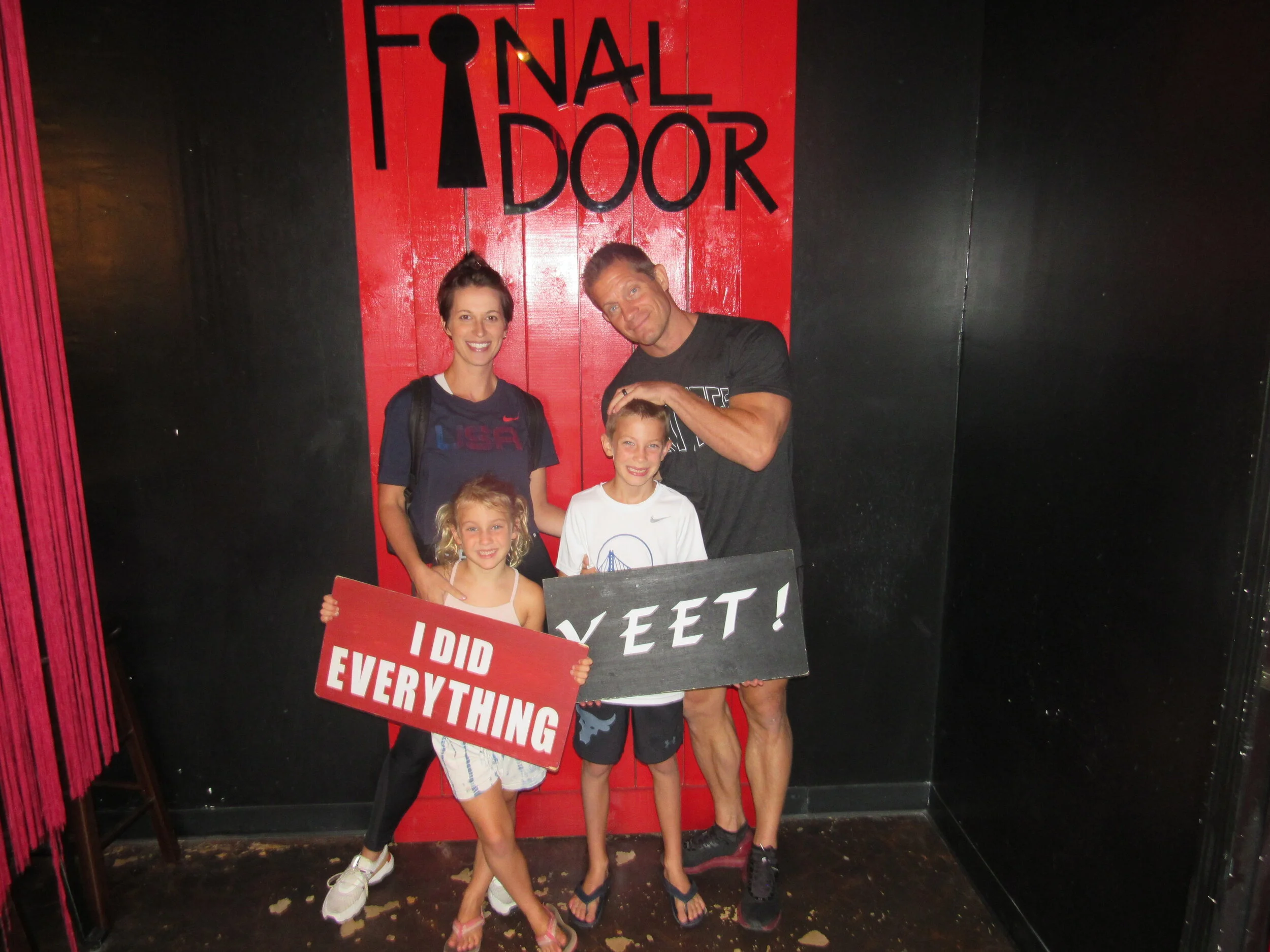 the-final-door-escape-room-columbia-sc-team-photos-09-06-21 (11).JPG