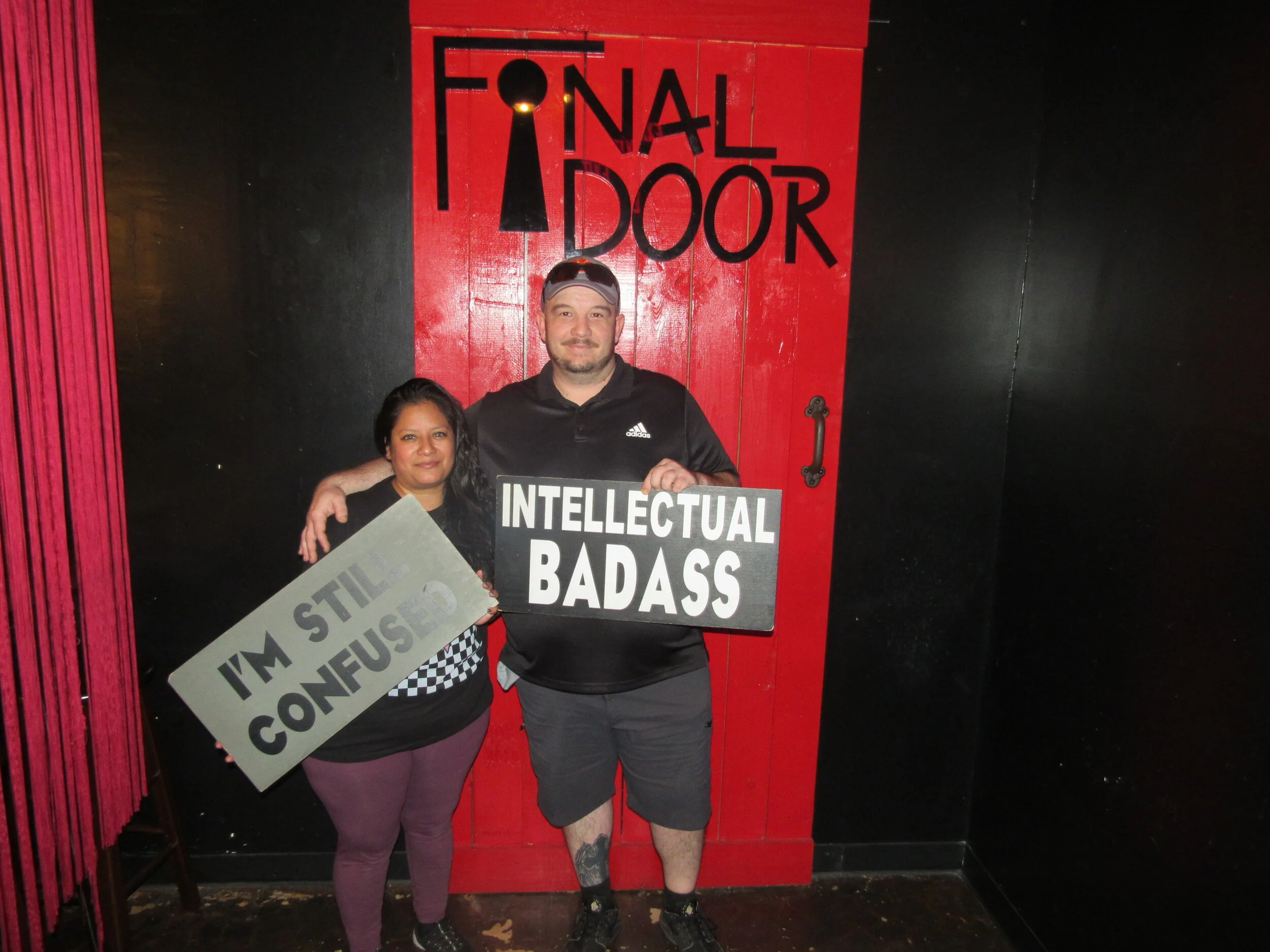 the-final-door-escape-room-columbia-sc-team-photos-09-06-21 (13).JPG