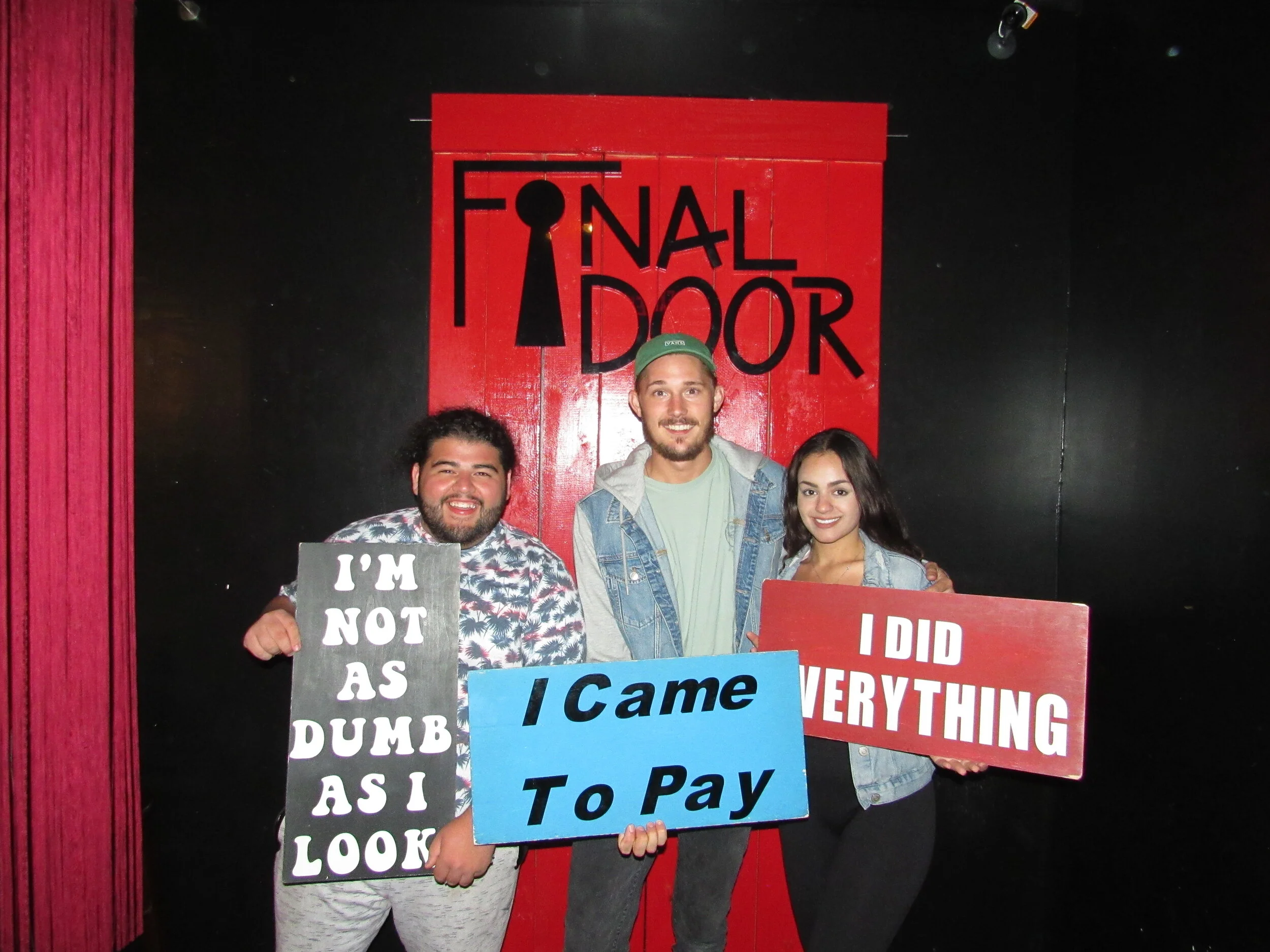 the-final-door-escape-room-columbia-sc-team-photos-09-12-21 (10).JPG