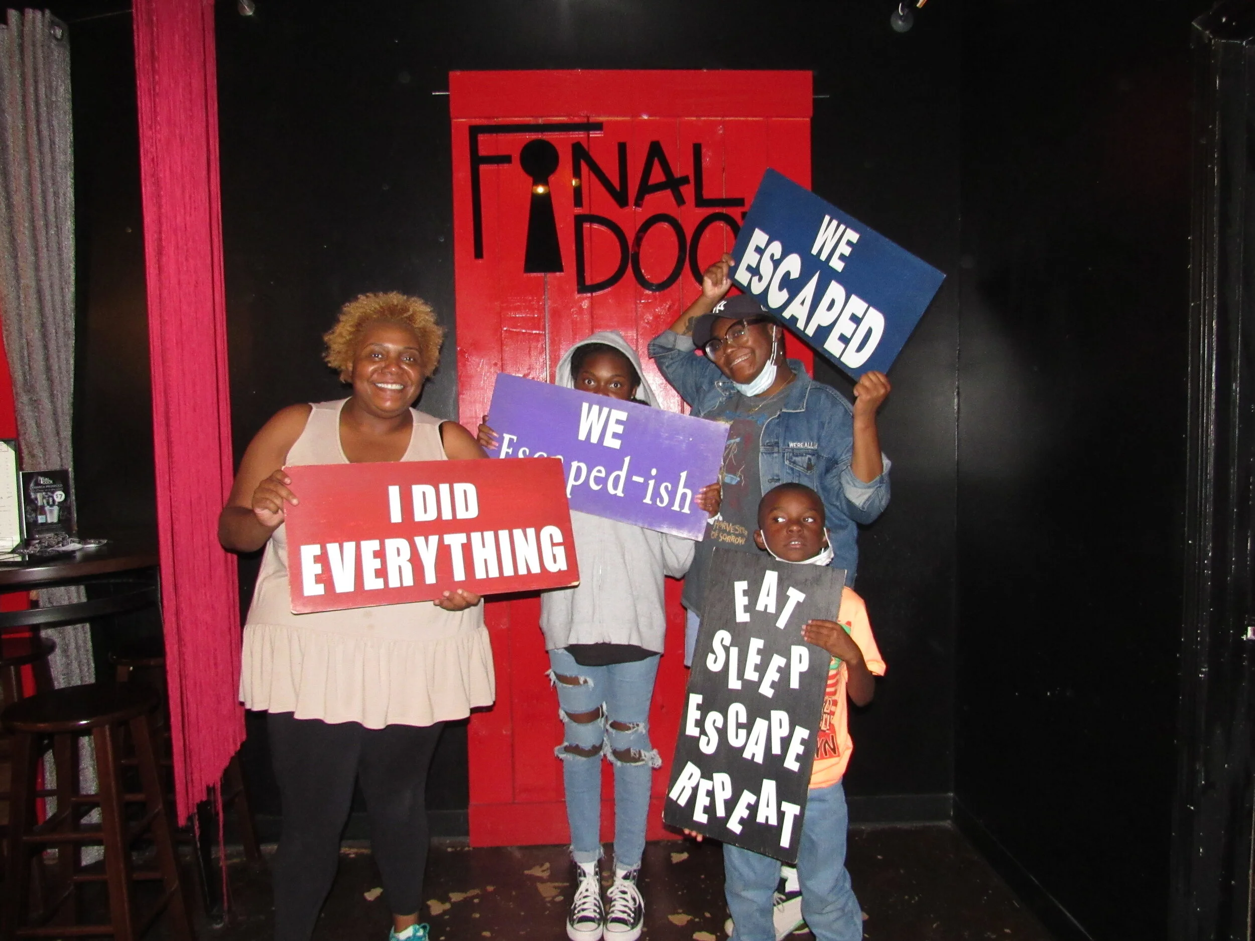 the-final-door-escape-room-columbia-sc-team-photos-09-17-21 (16).JPG