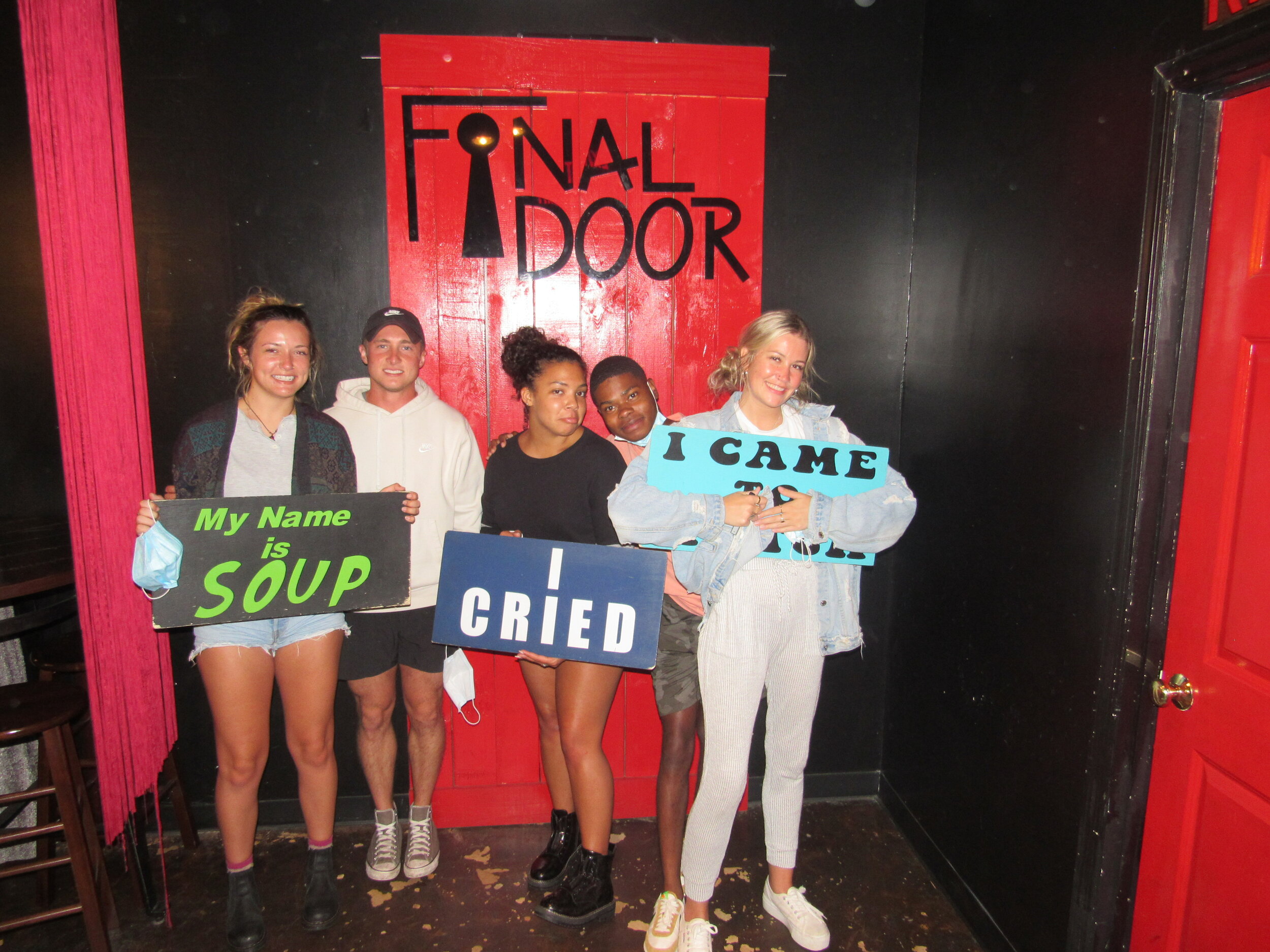 the-final-door-escape-room-columbia-sc-team-photos-09-19-21 (18).JPG