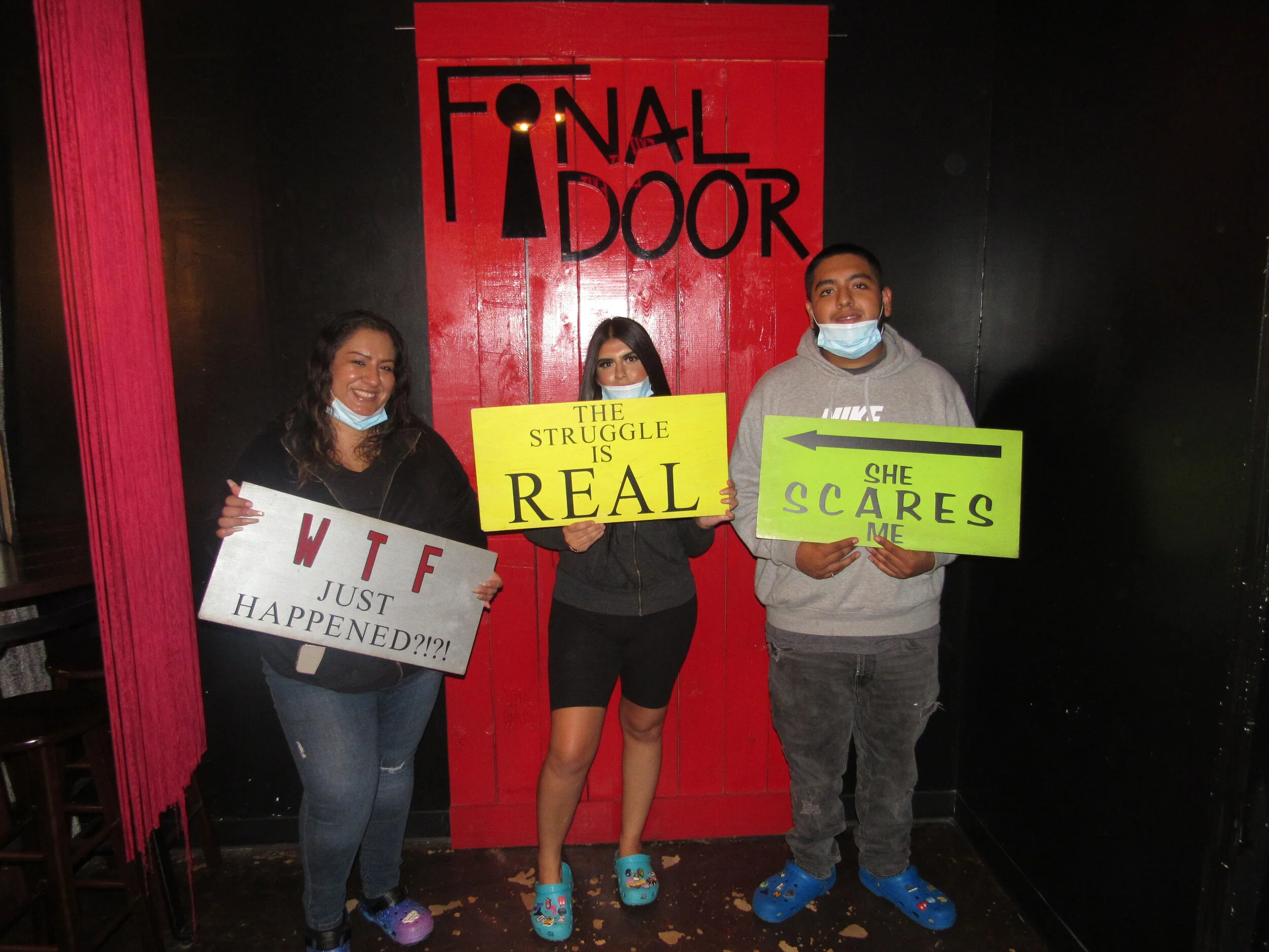 the-final-door-escape-room-columbia-sc-team-photos-09-24-21 (9).JPG