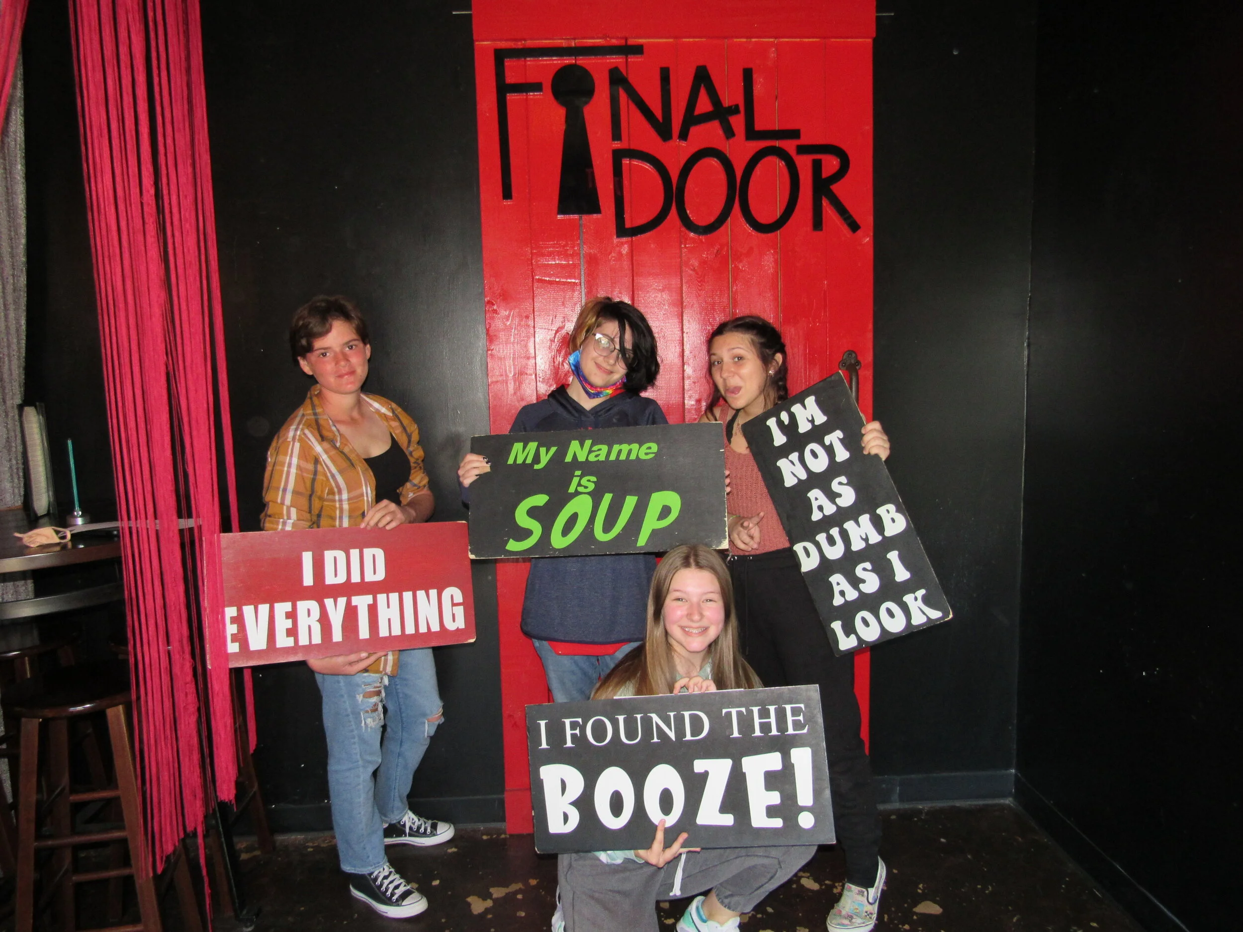 the-final-door-escape-room-columbia-sc-team-photos-09-26-21 (2).JPG