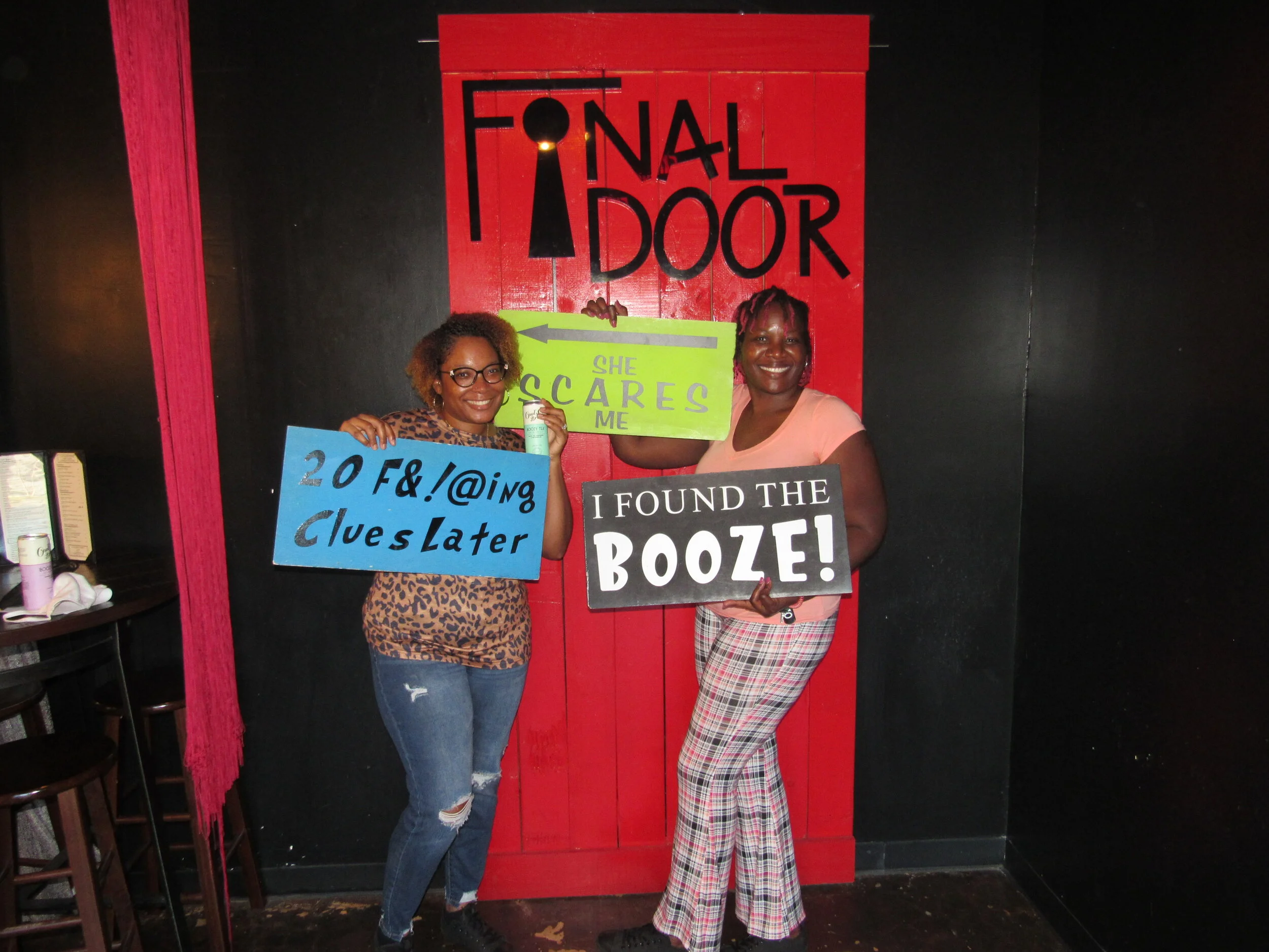the-final-door-escape-room-columbia-sc-team-photos-10-09-21 (10).JPG