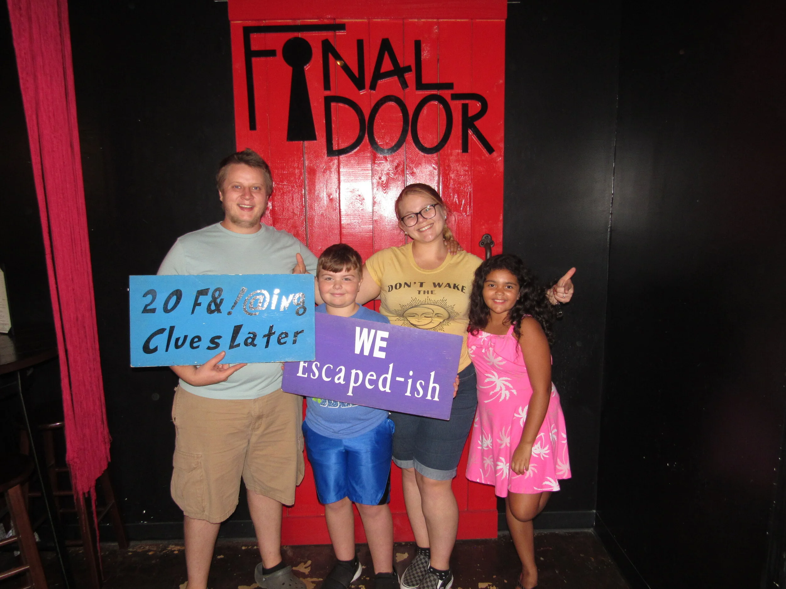 the-final-door-escape-room-columbia-sc-team-photos-10-10-21 (10).JPG