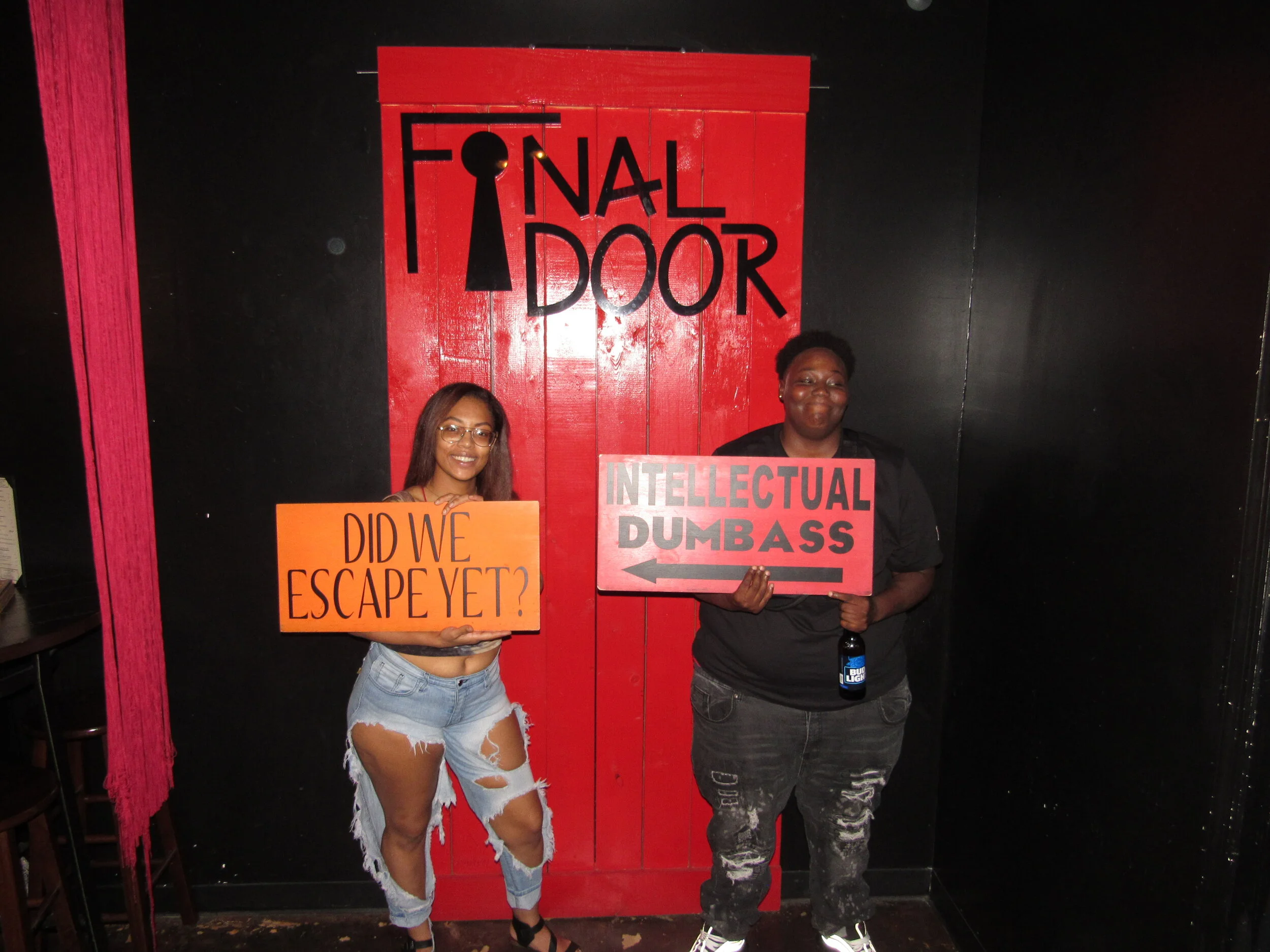 the-final-door-escape-room-columbia-sc-team-photos-10-10-21 (16).JPG