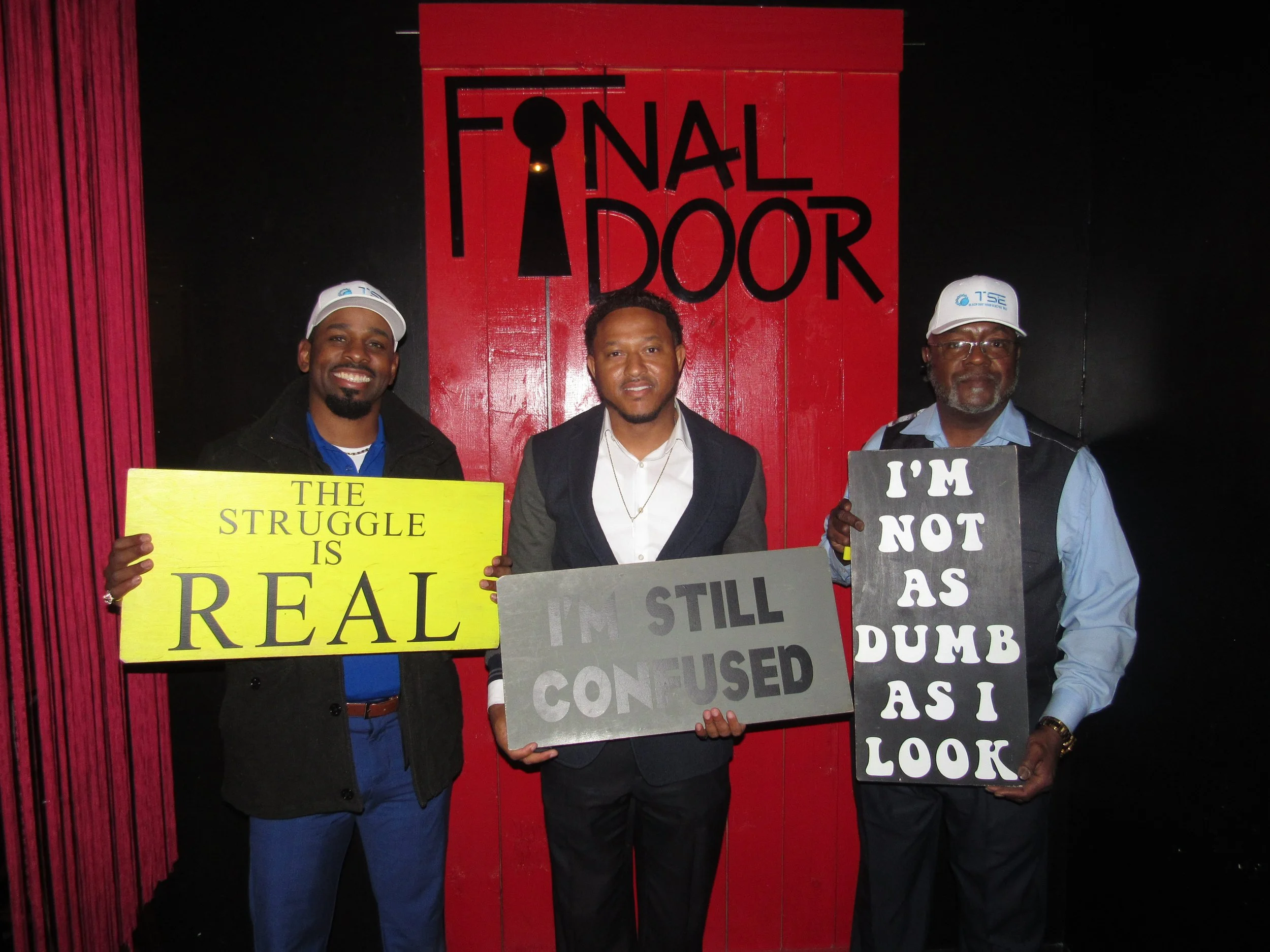 the-final-door-escape-room-columbia-sc-team-photos-11-04-21 (3).JPG