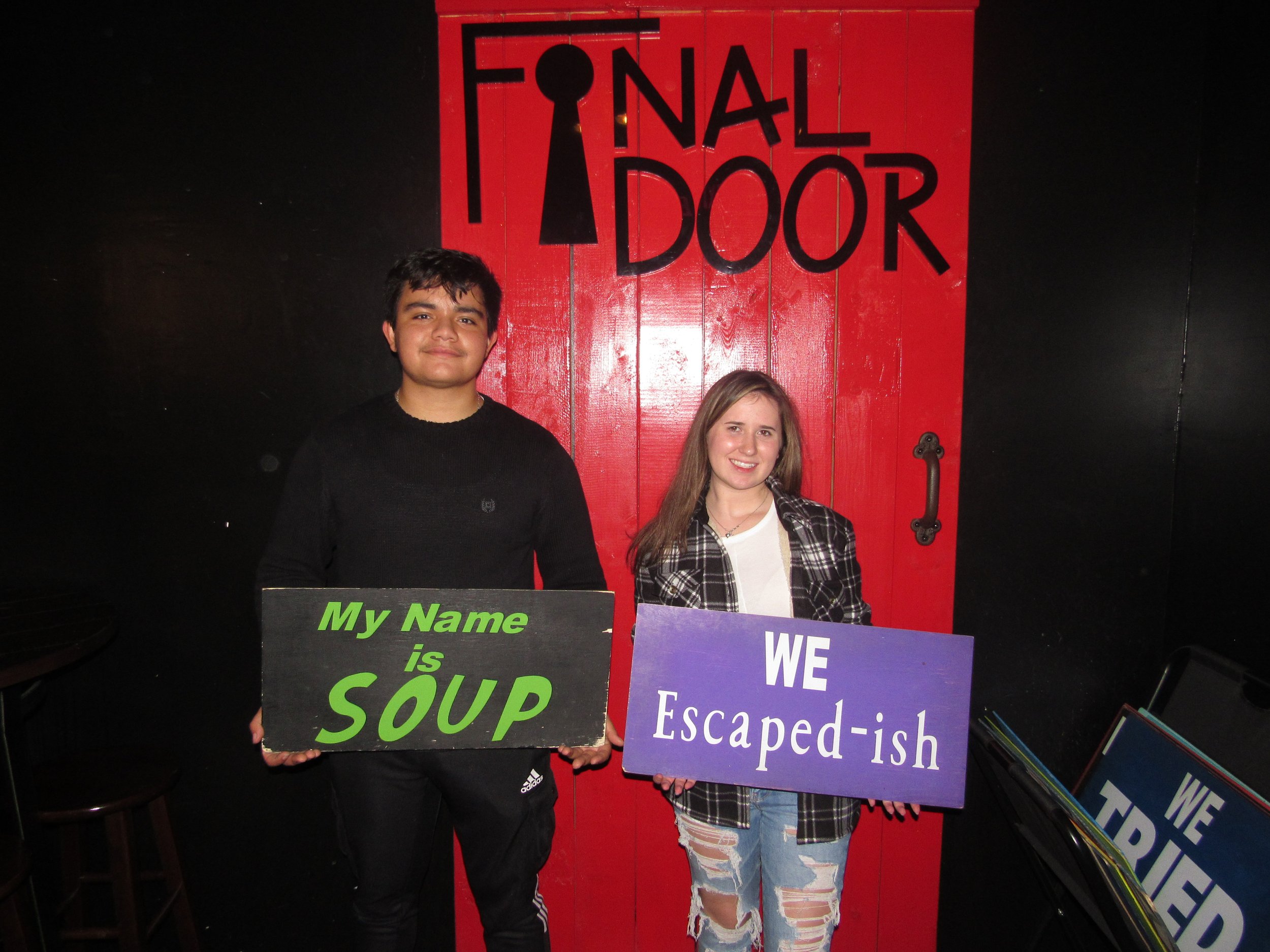 the-final-door-escape-room-columbia-sc-team-photos-11-16-21 (1).JPG