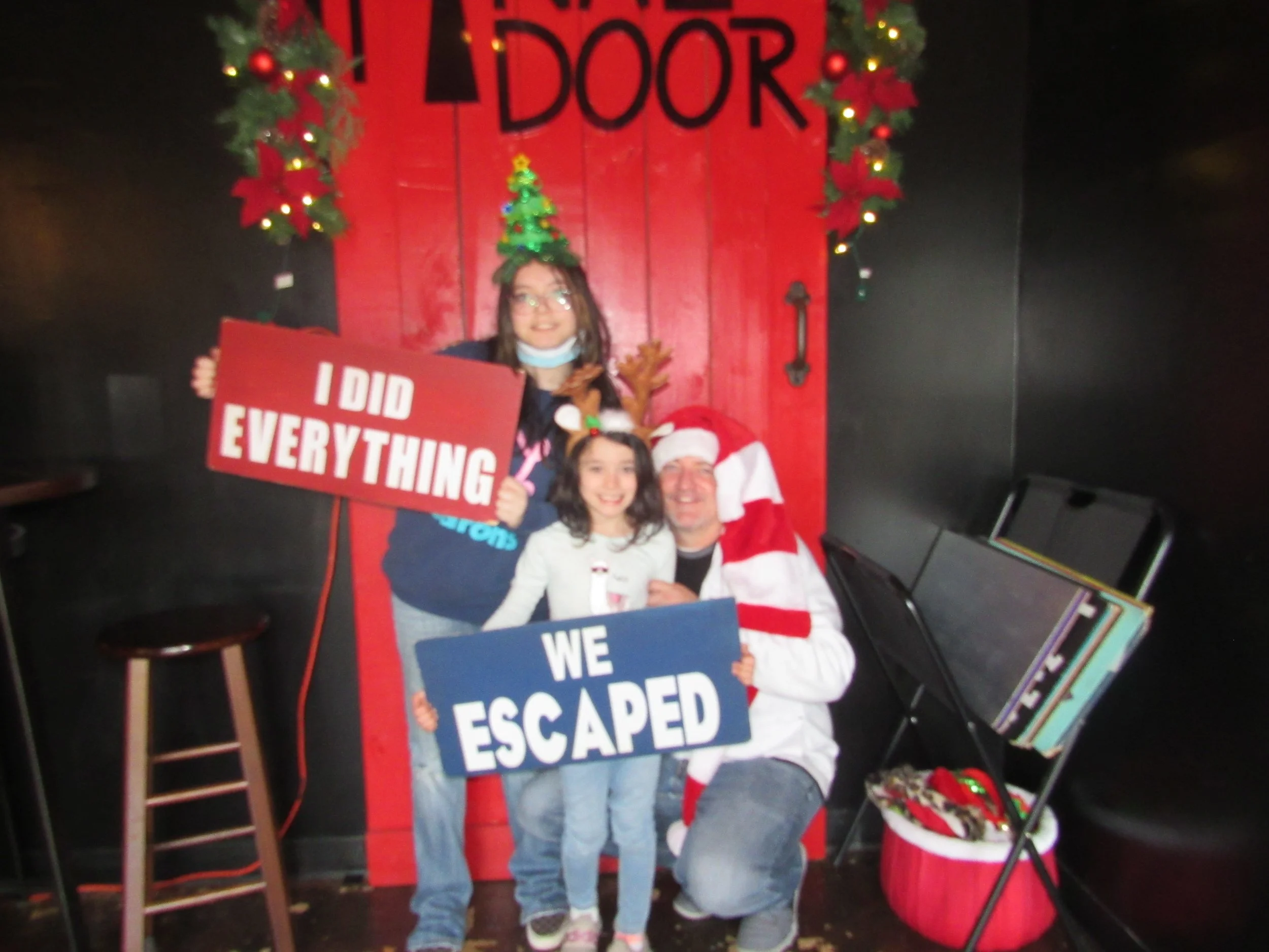 the-final-door-escape-room-columbia-sc-team-photos-12-04-21 (3).JPG