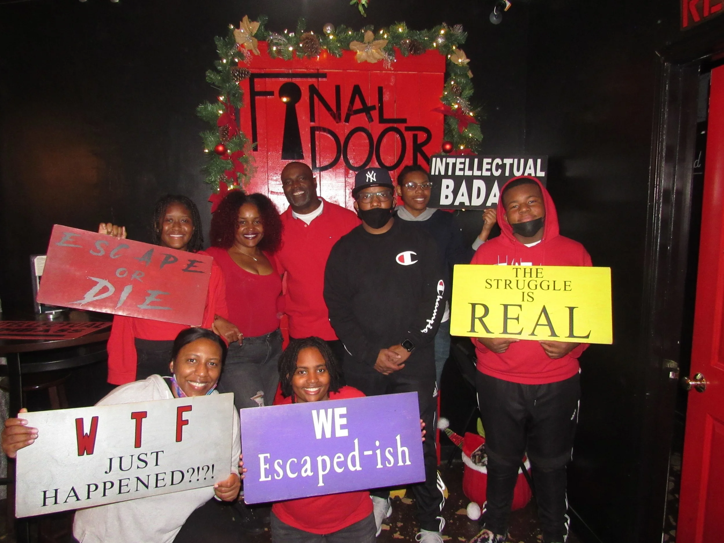 the-final-door-escape-room-columbia-sc-team-photos-12-04-21 (18).JPG