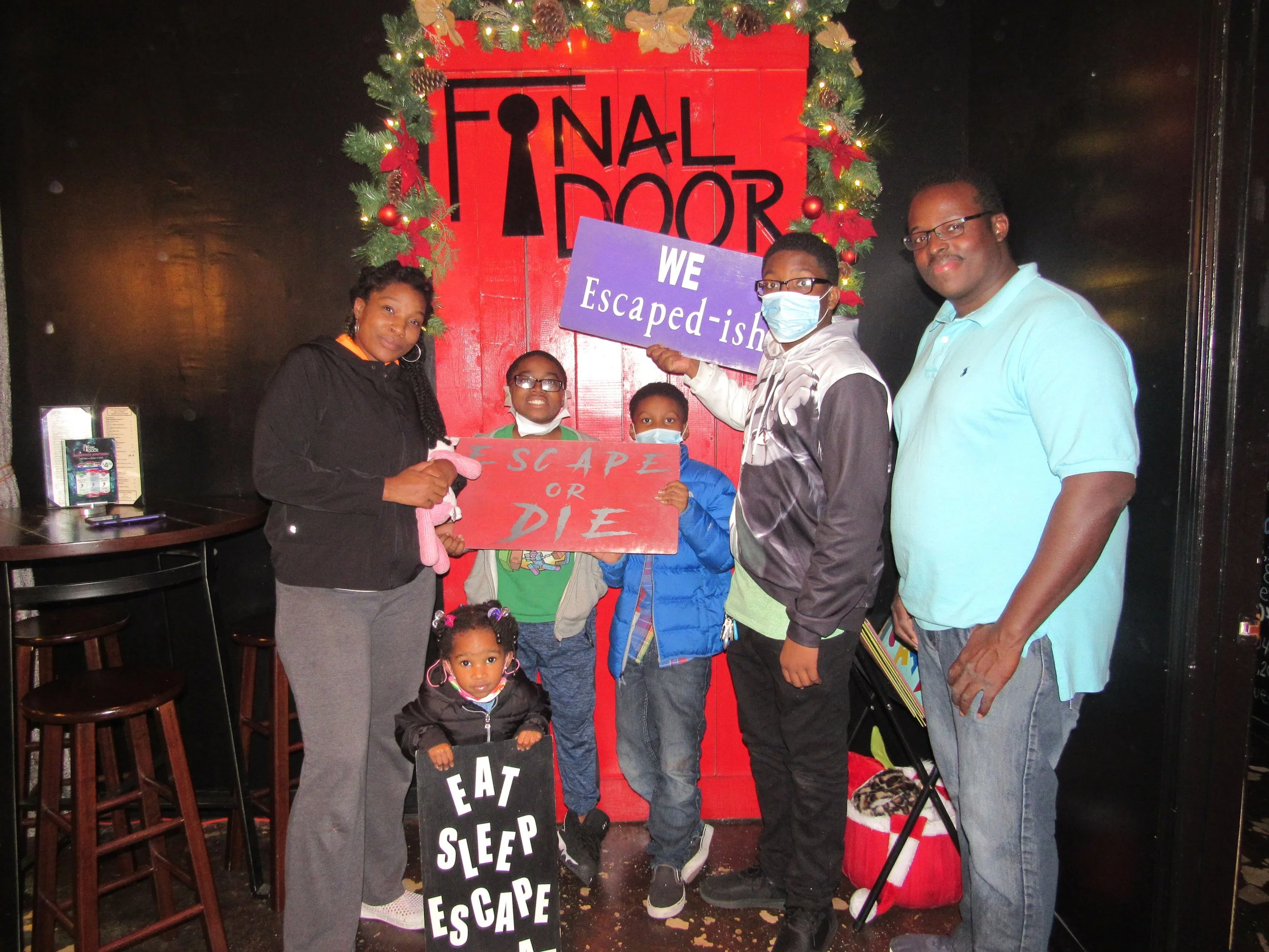 the-final-door-escape-room-columbia-sc-team-photos-12-04-21 (19).JPG