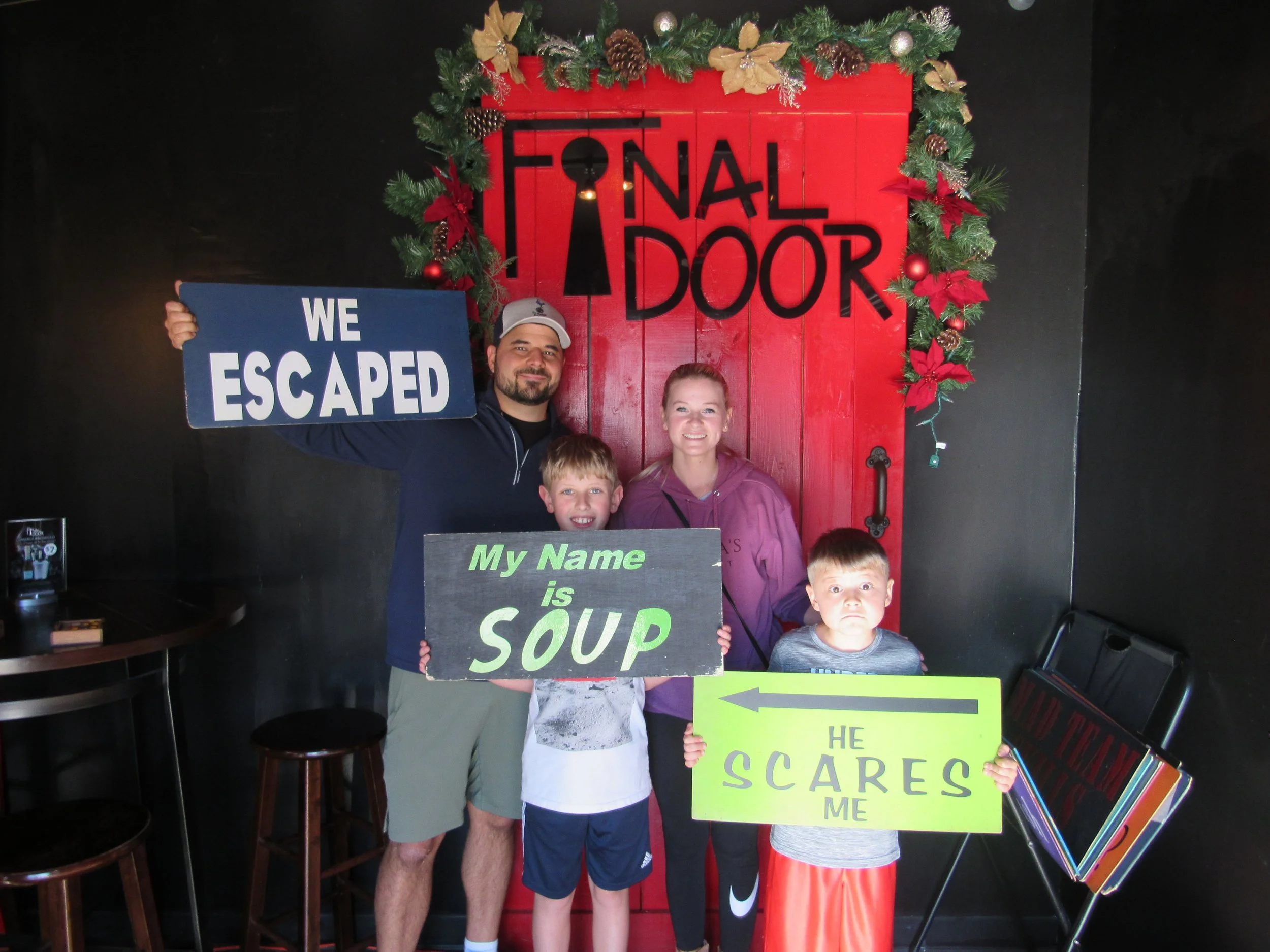 the-final-door-escape-room-columbia-sc-team-photos-12-12-21 (1).JPG