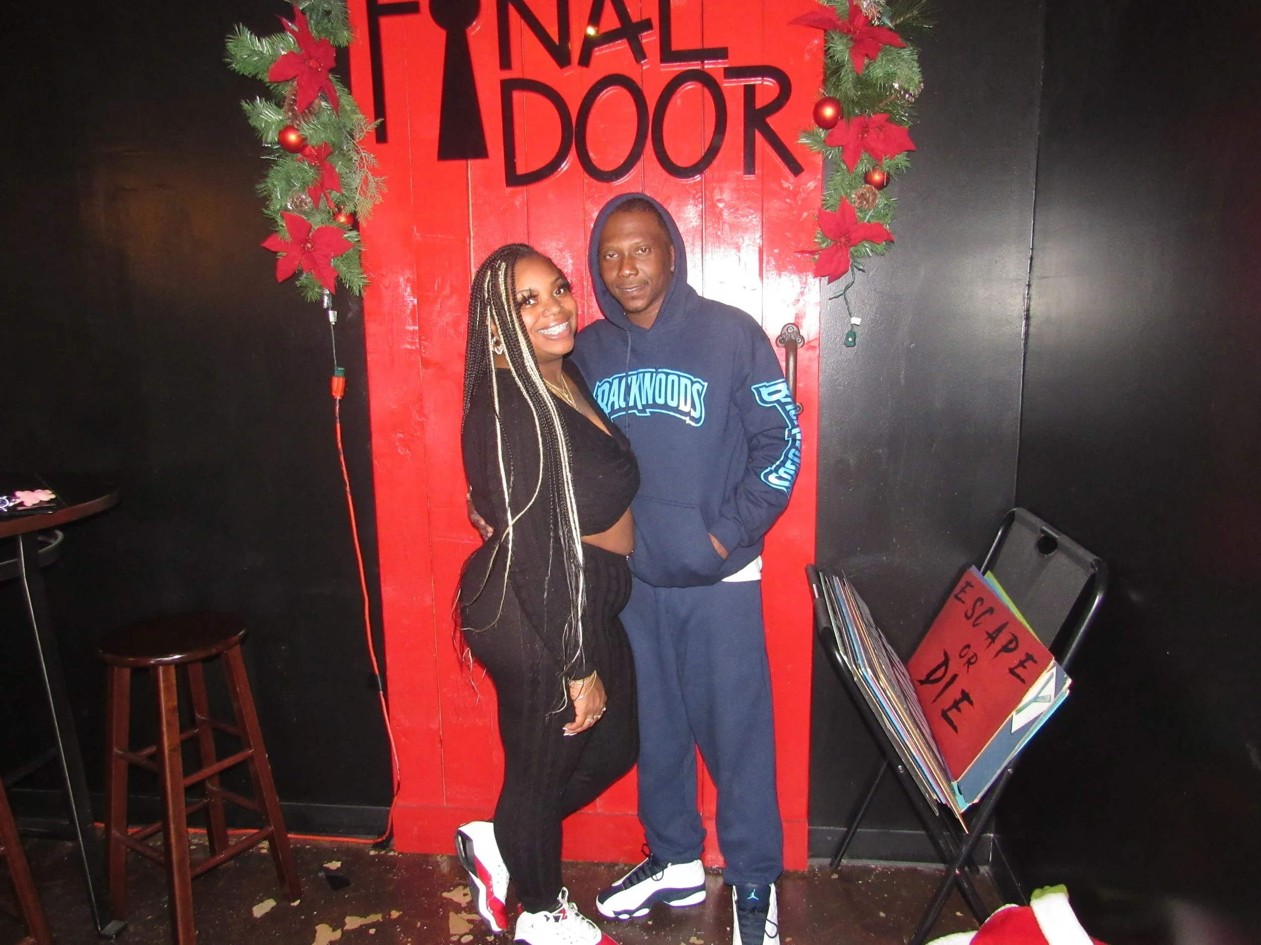 the-final-door-escape-room-columbia-sc-team-photos-12-12-21 (5).JPG
