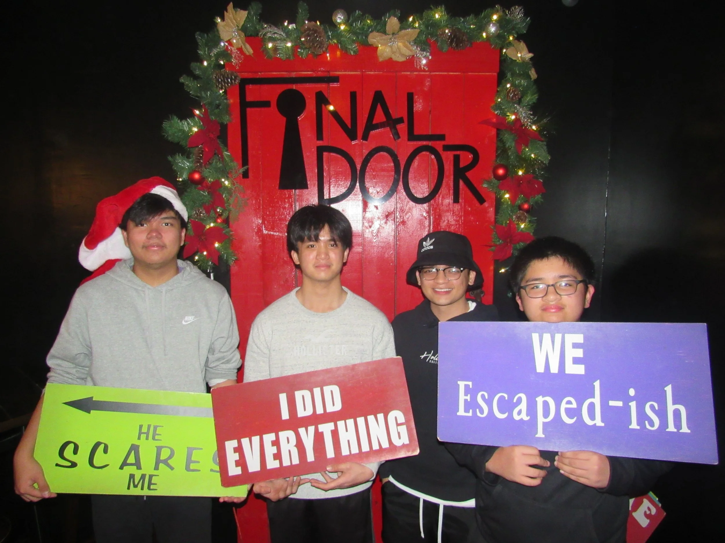 the-final-door-escape-room-columbia-sc-team-photos-12-12-21 (11).JPG