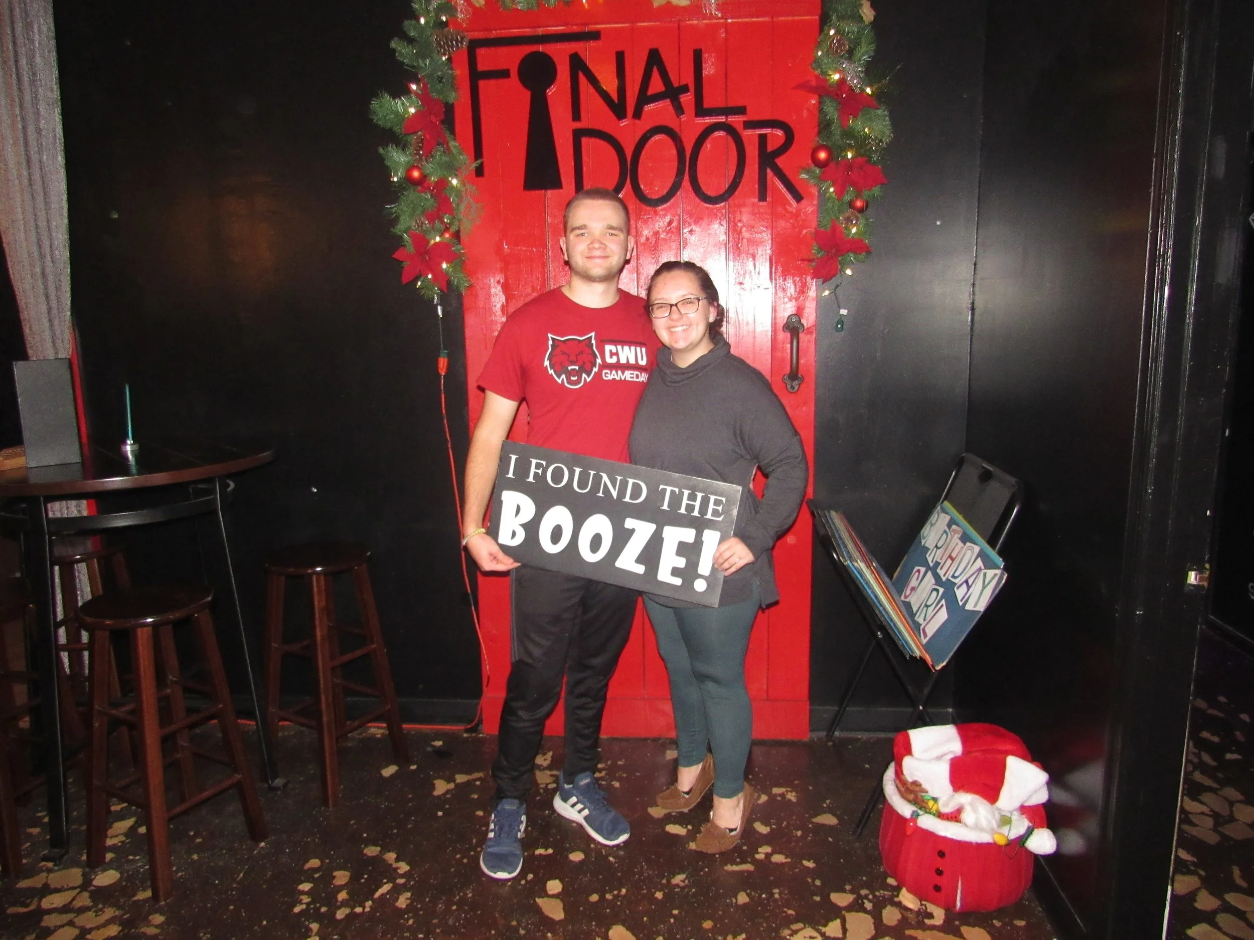 the-final-door-escape-room-columbia-sc-team-photos-12-12-21 (12).JPG