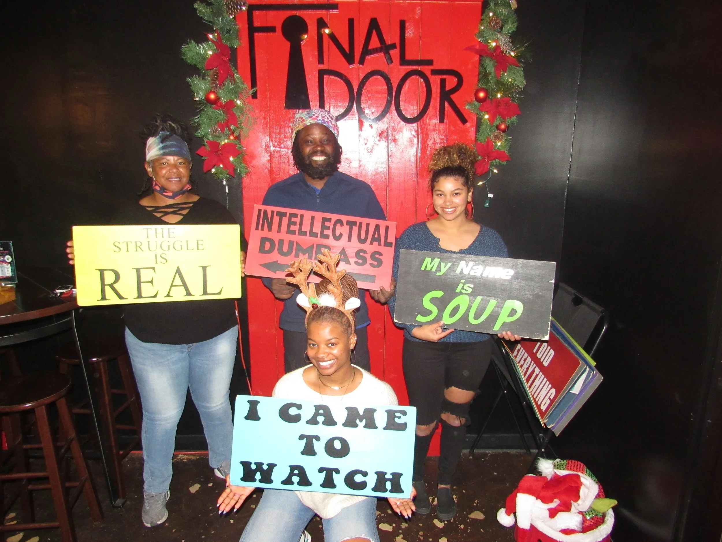 the-final-door-escape-room-columbia-sc-team-photos-12-12-21 (6).JPG