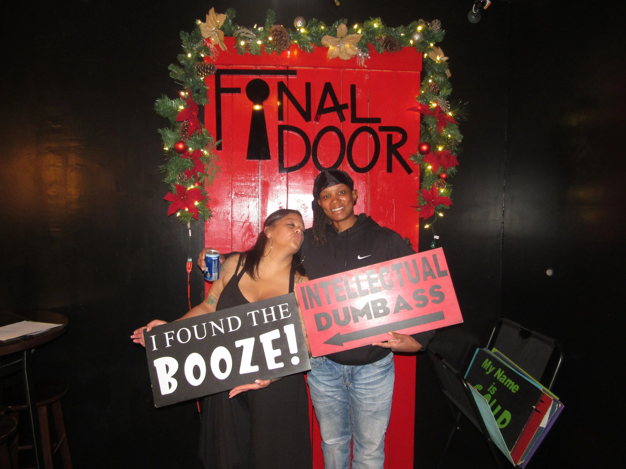 the-final-door-escape-room-columbia-sc-team-photos-12-14-21 (3).JPG