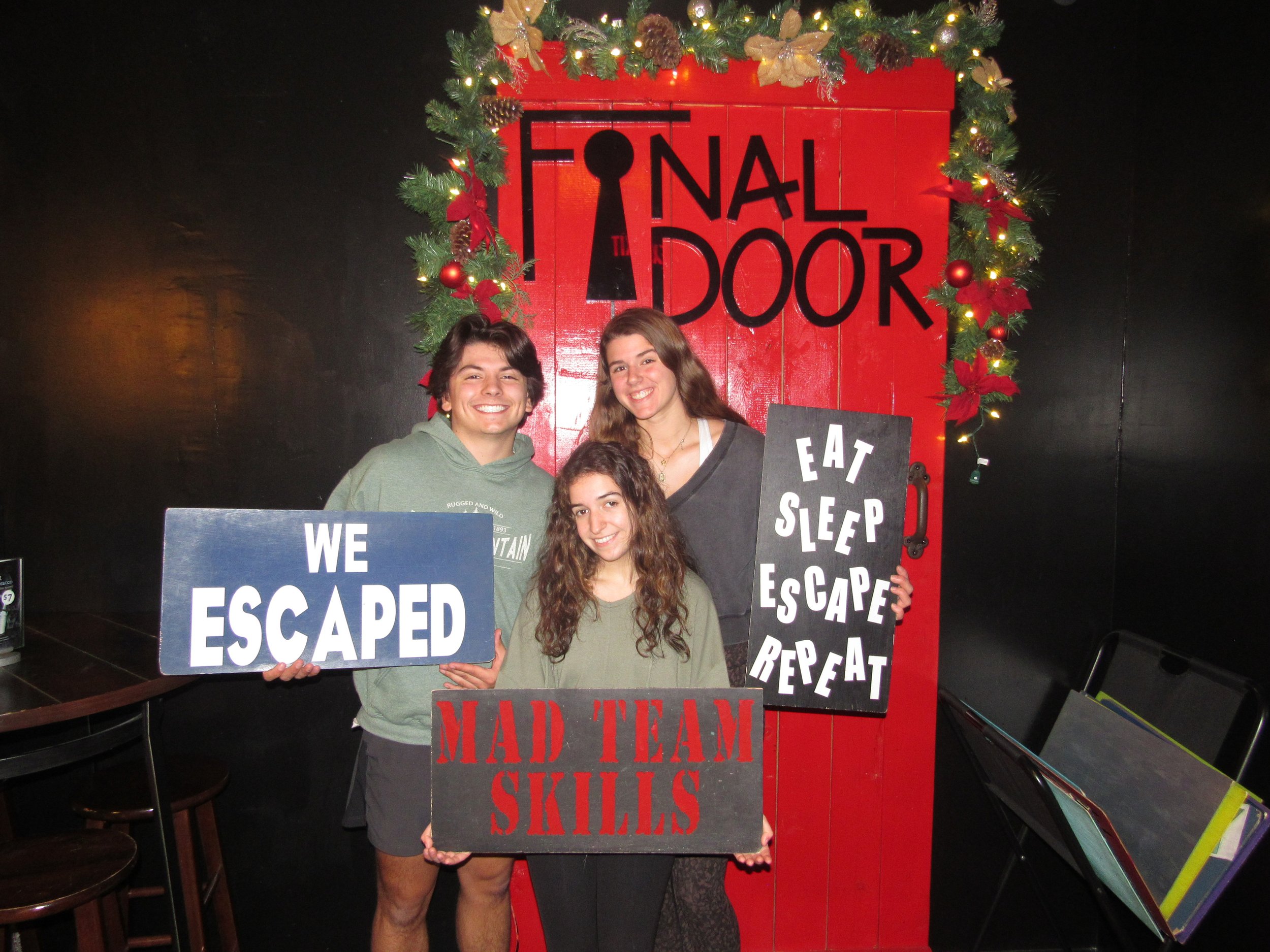 the-final-door-escape-room-columbia-sc-team-photos-12-17-21 (1).JPG