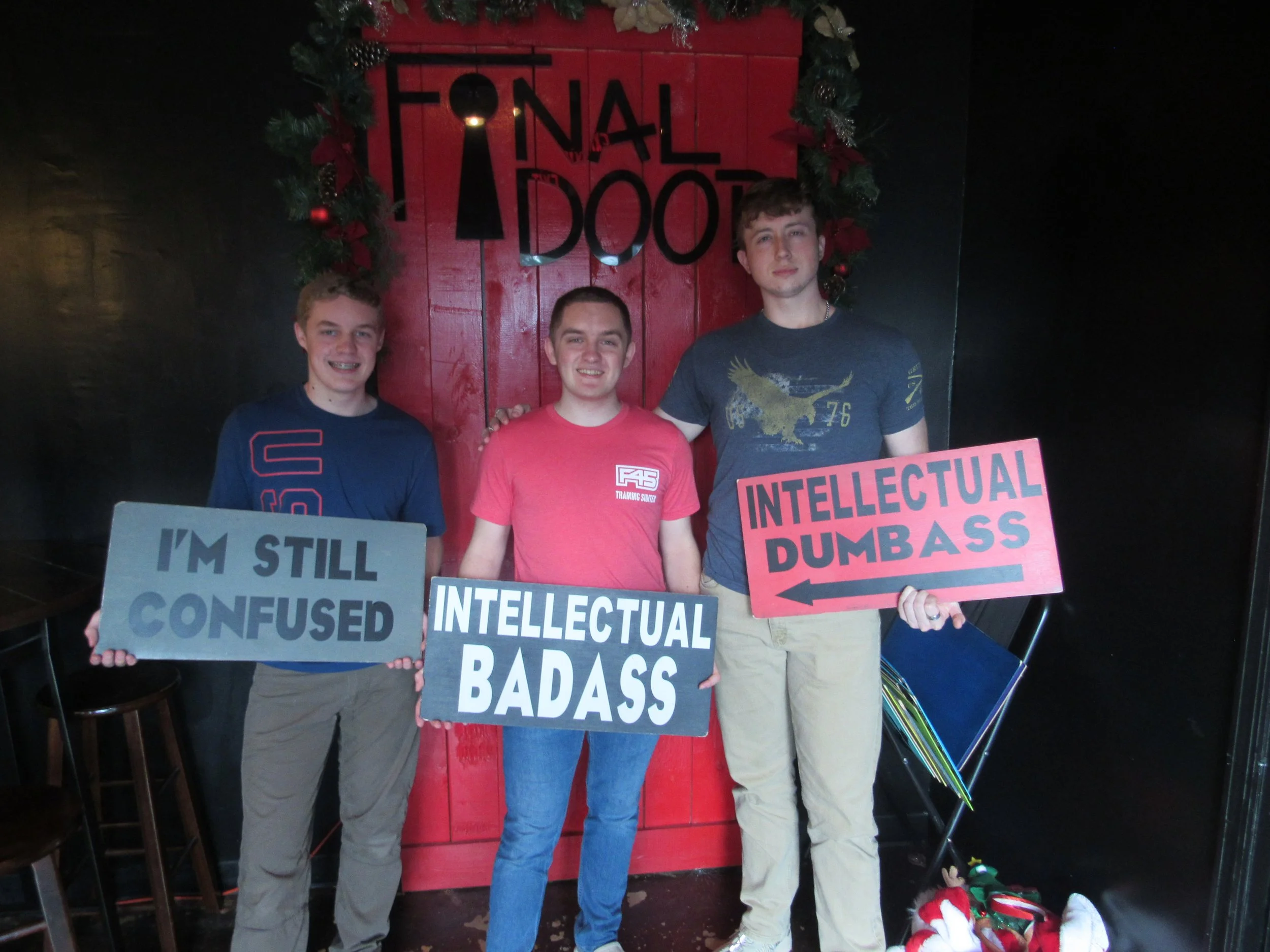 the-final-door-escape-room-columbia-sc-team-photos-12-17-21 (5).JPG