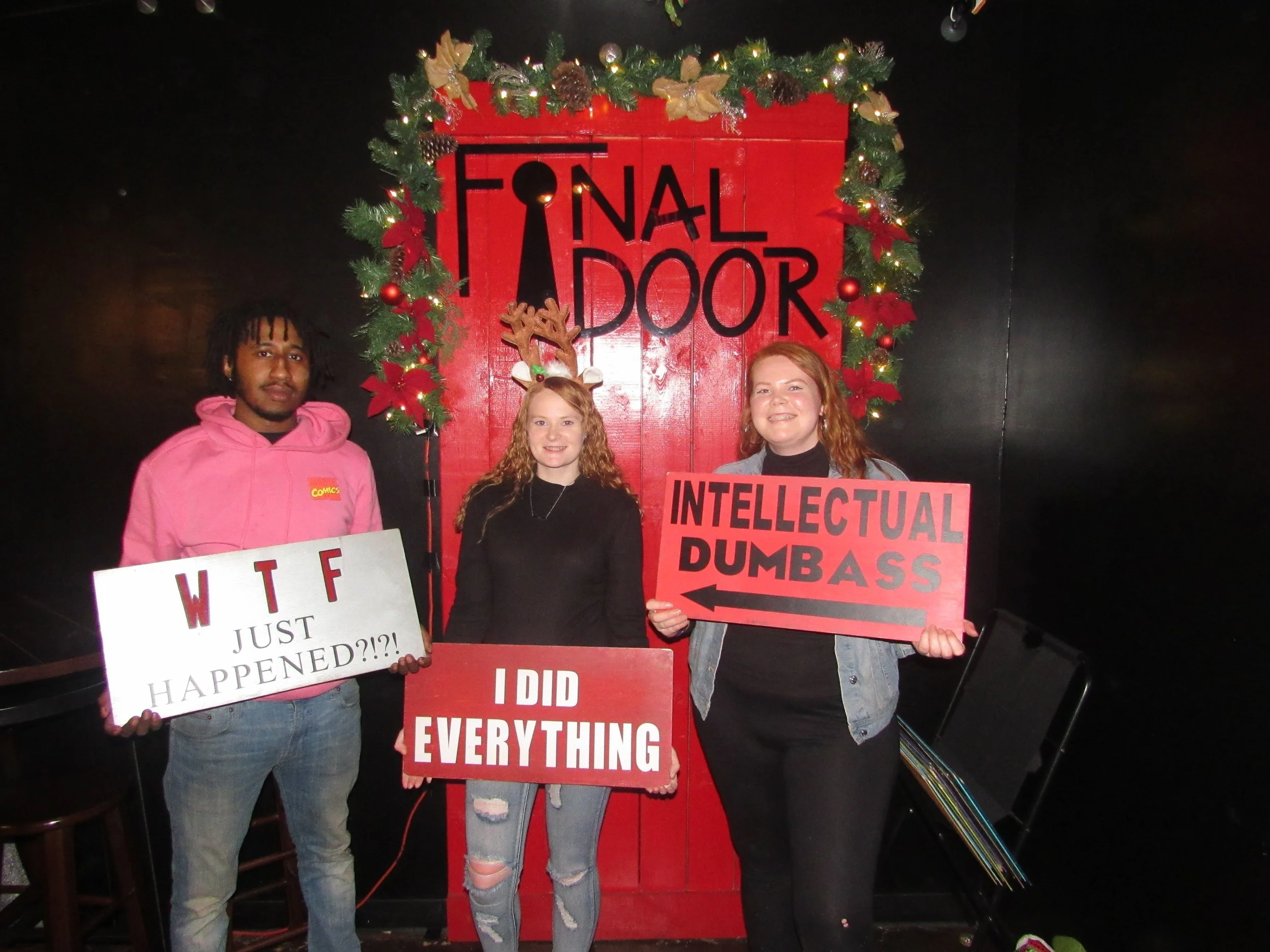the-final-door-escape-room-columbia-sc-team-photos-12-18-21 (1).JPG