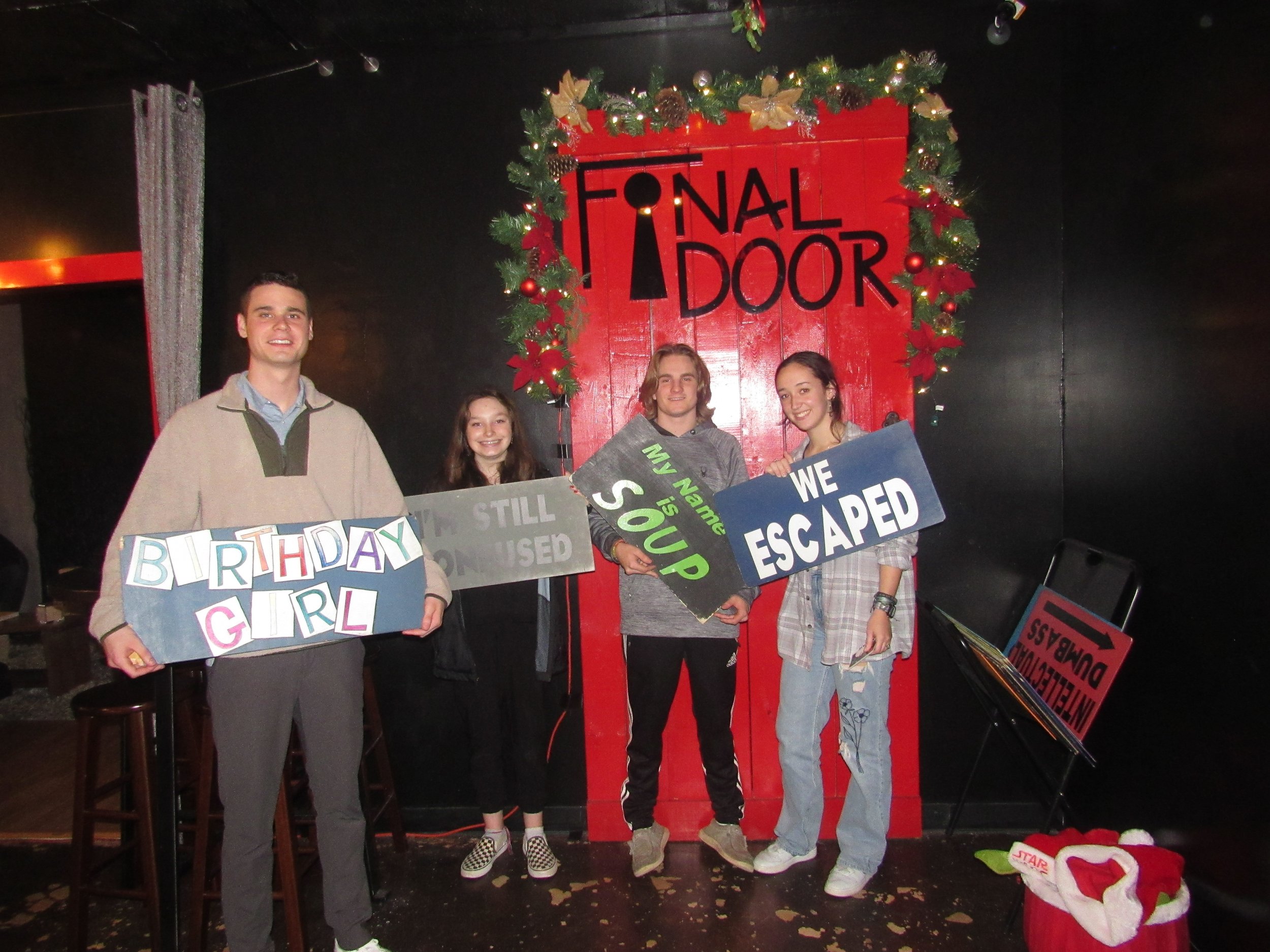 the-final-door-escape-room-columbia-sc-team-photos-12-18-21 (22).JPG