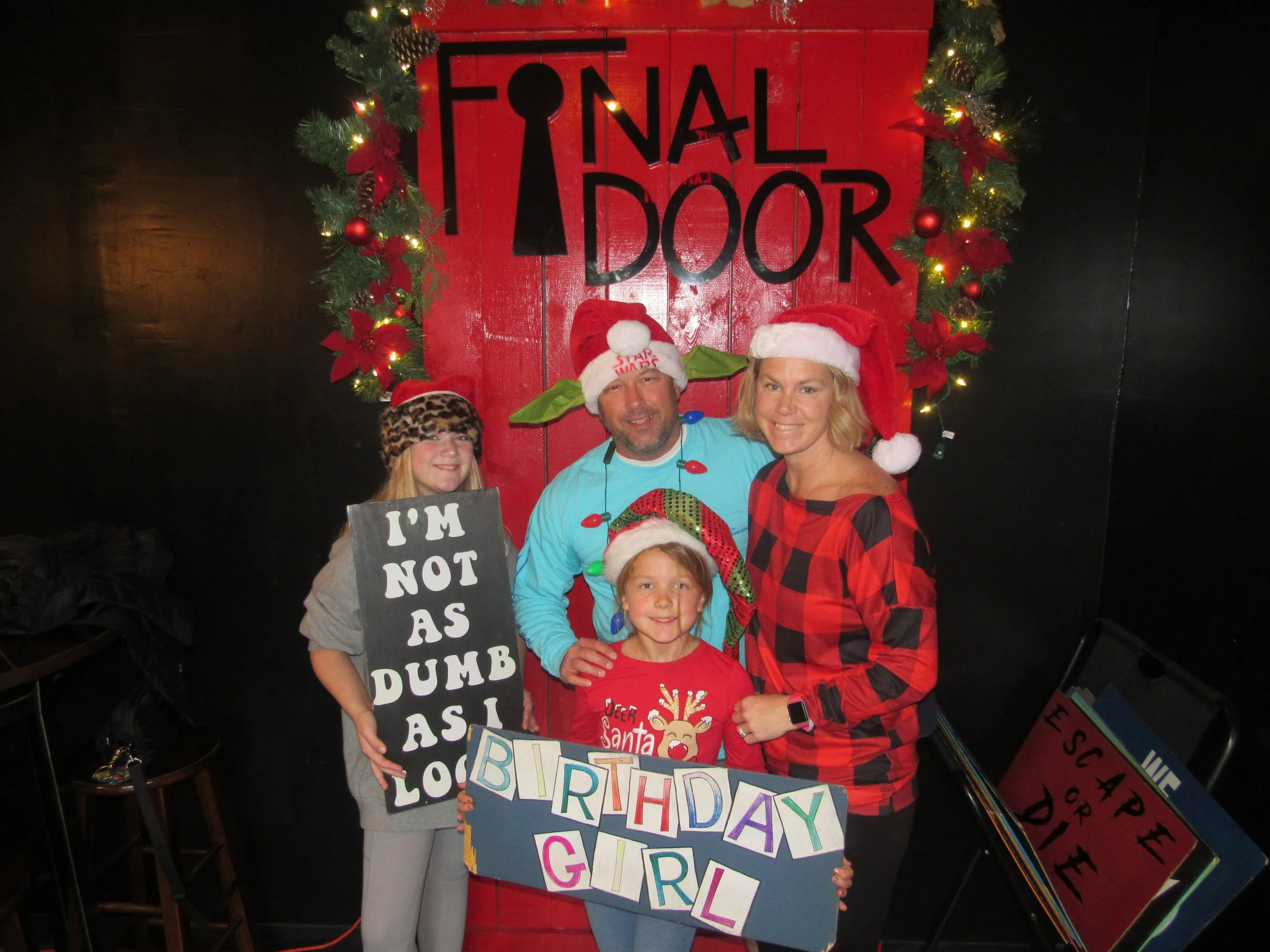 the-final-door-escape-room-columbia-sc-team-photos-12-19-21 (1).JPG