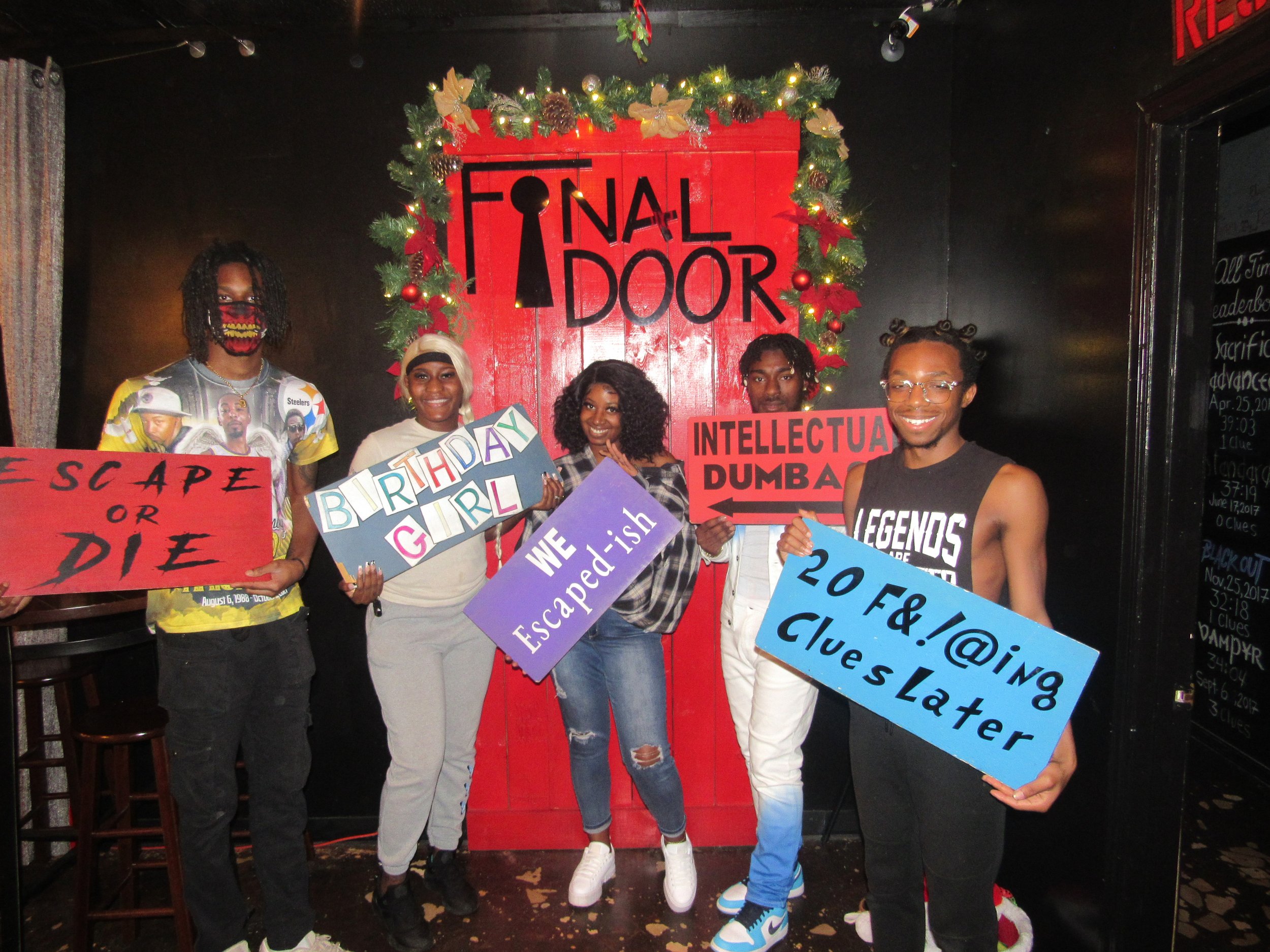 the-final-door-escape-room-columbia-sc-team-photos-12-19-21 (12).JPG
