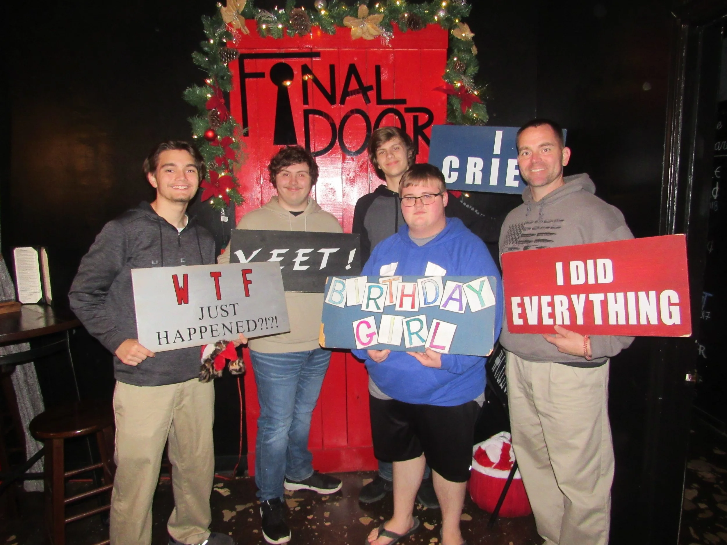 the-final-door-escape-room-columbia-sc-team-photos-12-21-21 (13).JPG