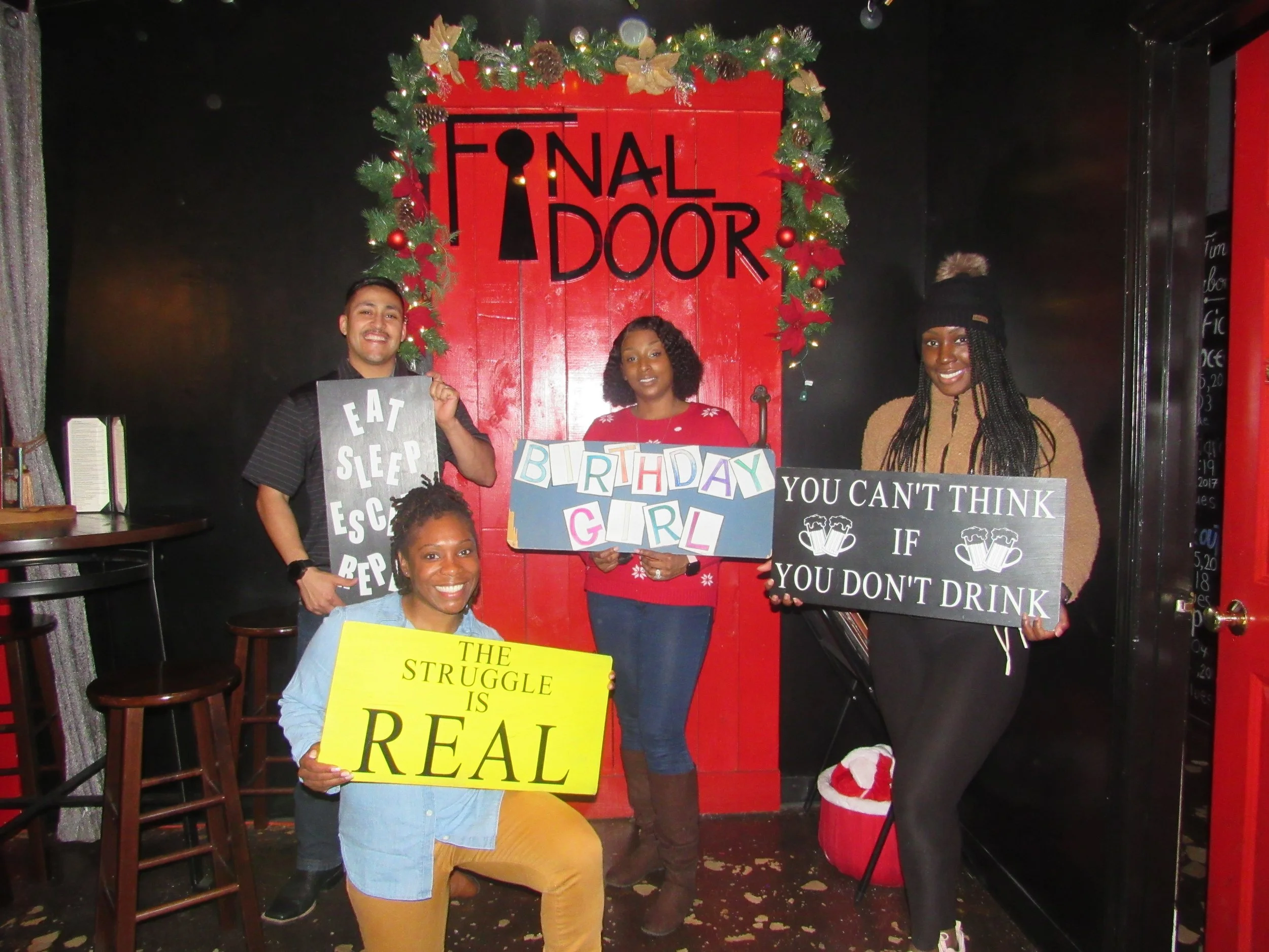 the-final-door-escape-room-columbia-sc-team-photos-12-21-21 (14).JPG