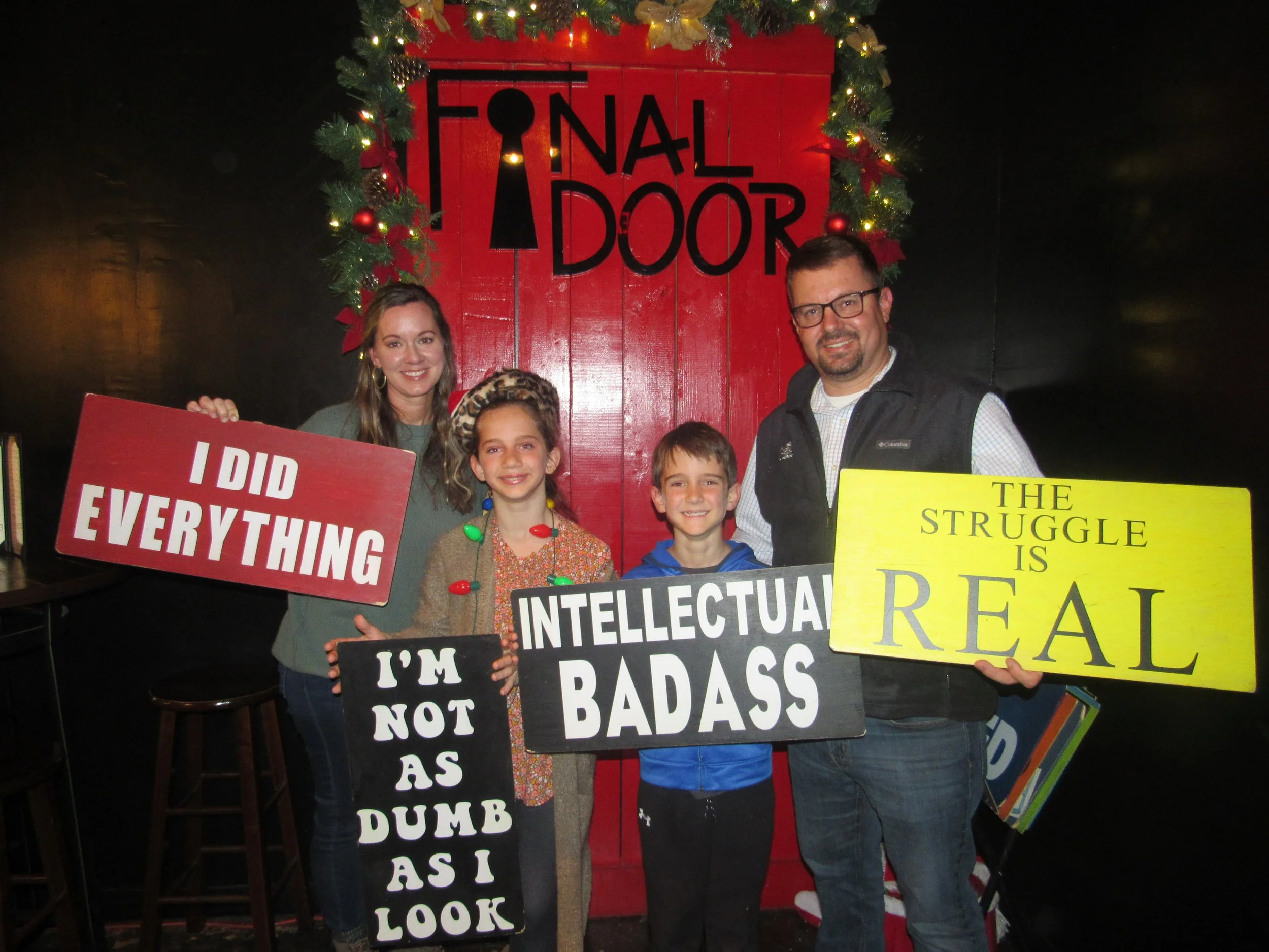the-final-door-escape-room-columbia-sc-team-photos-12-21-21 (16).JPG