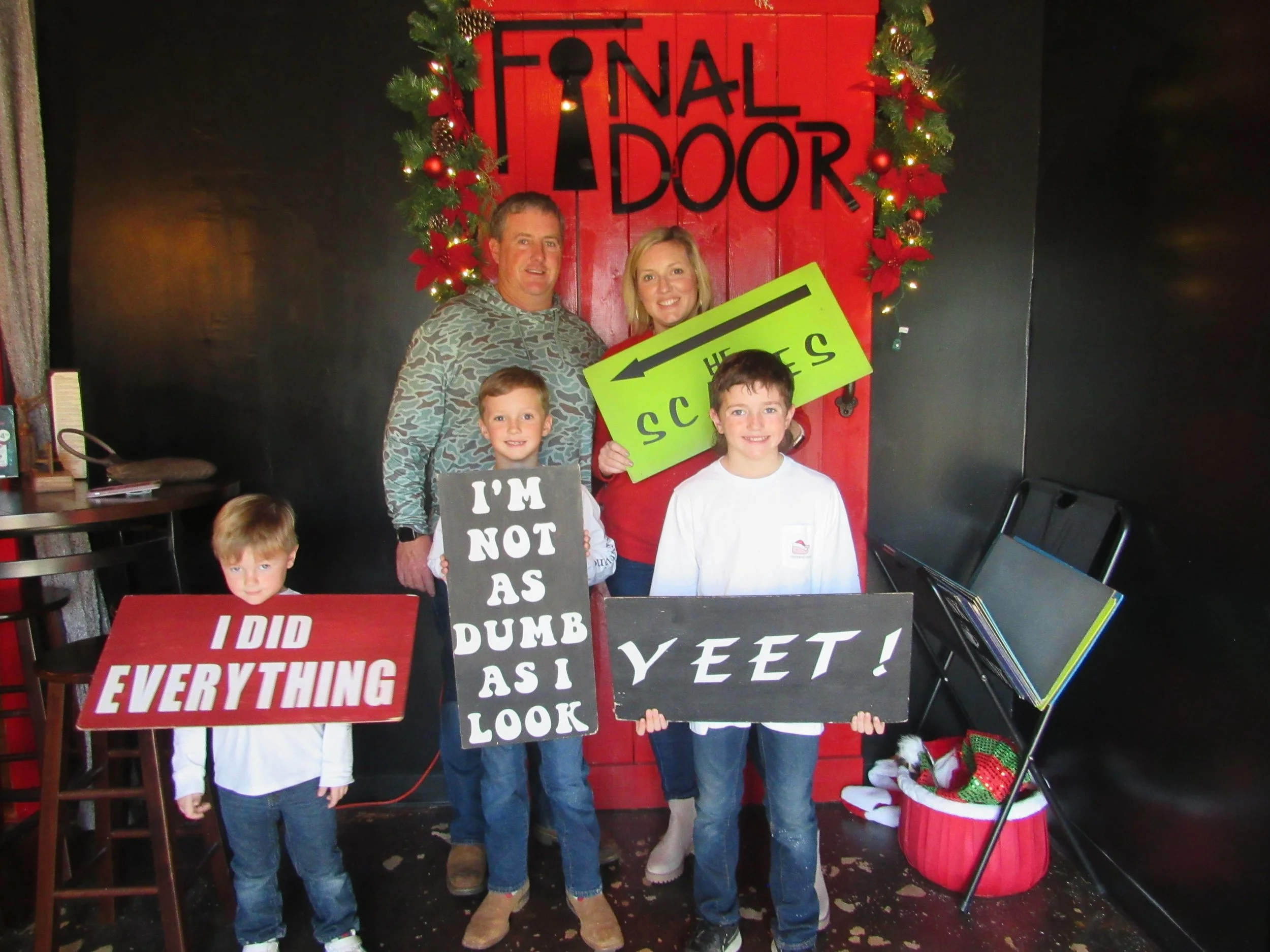 the-final-door-escape-room-columbia-sc-team-photos-12-22-21 (3).JPG