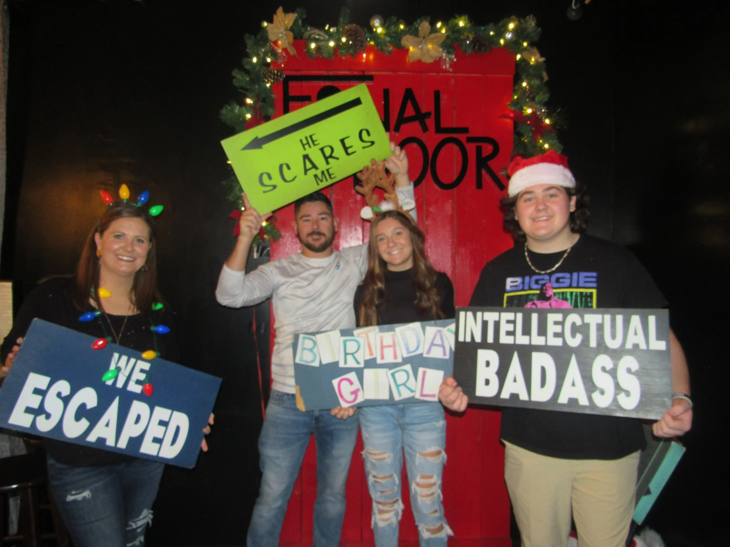 the-final-door-escape-room-columbia-sc-team-photos-12-22-21 (9).JPG