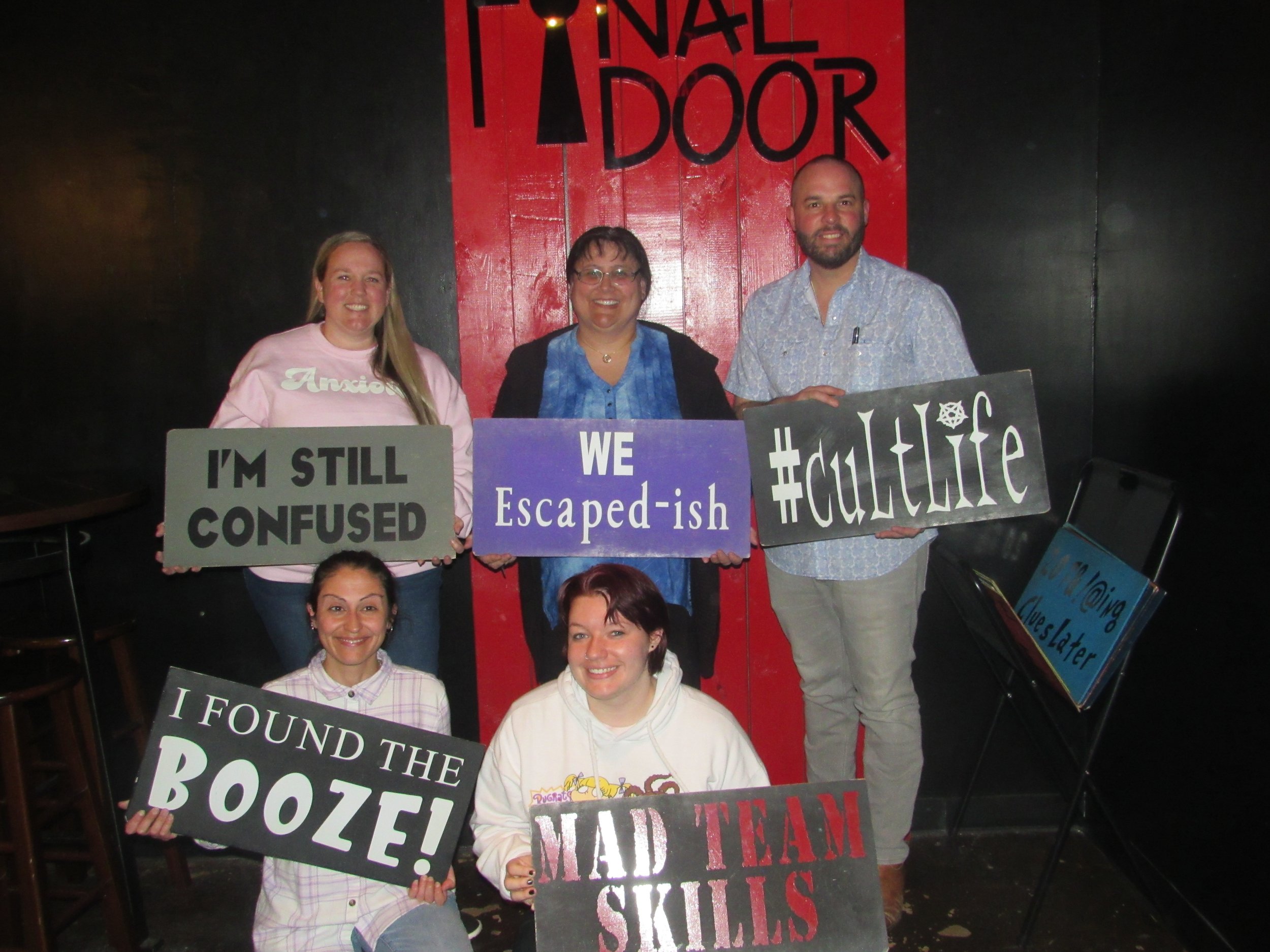 the-final-door-escape-room-columbia-sc-team-photos-03-01-22 (3).JPG