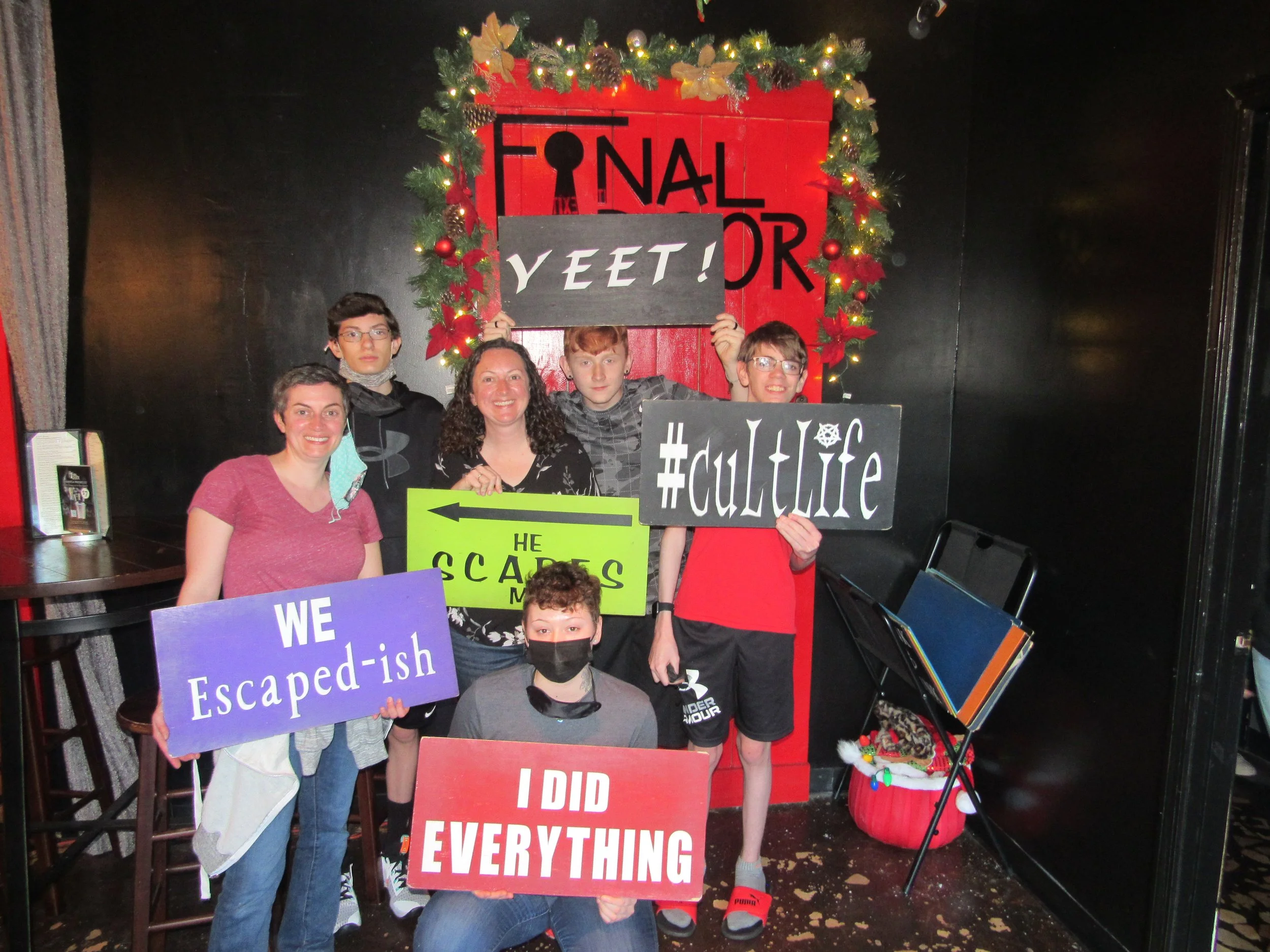 the-final-door-escape-room-columbia-sc-team-photos-01-01-22 (11).JPG