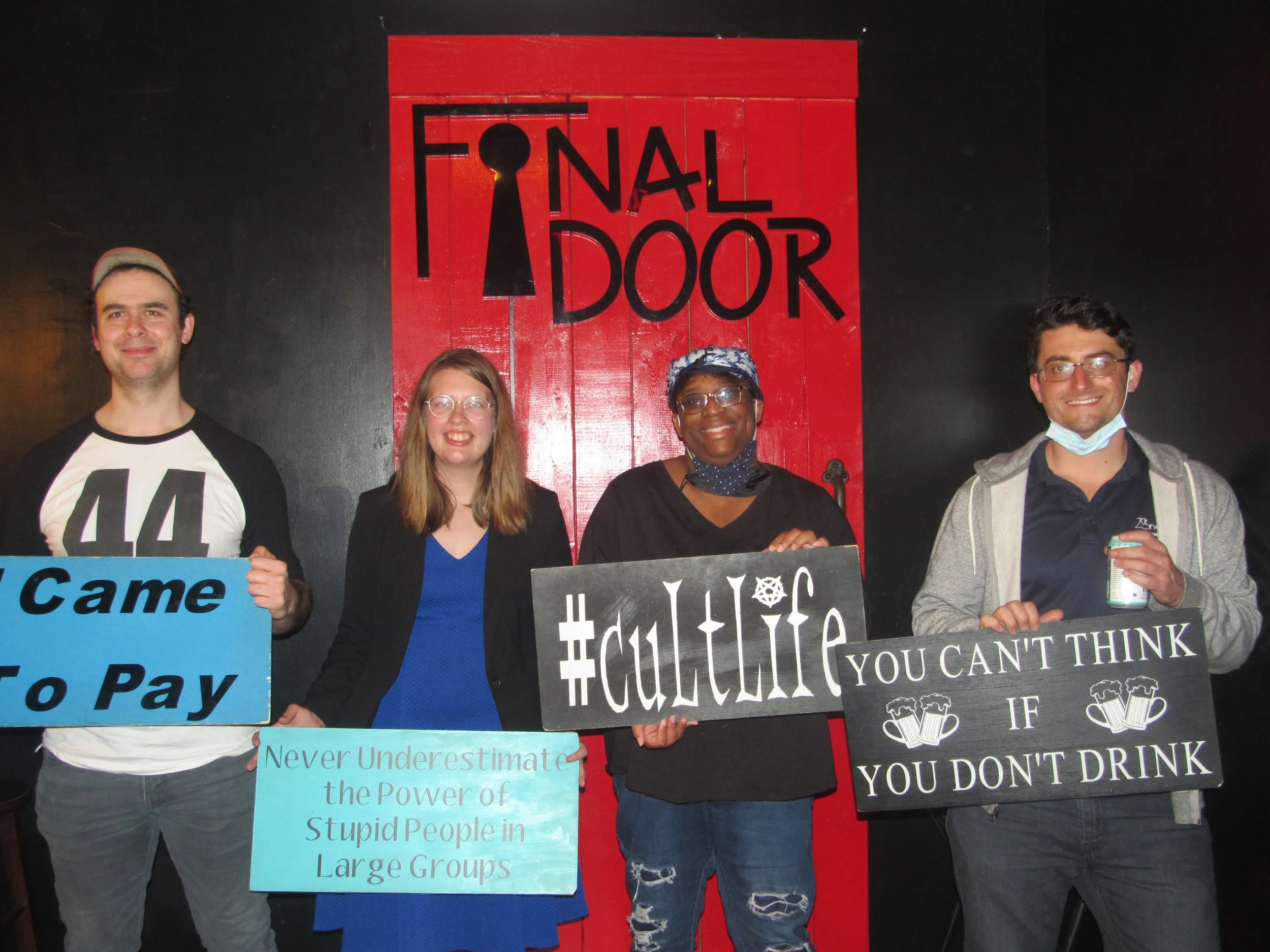 the-final-door-escape-room-columbia-sc-team-photos-03-04-22 (10).JPG