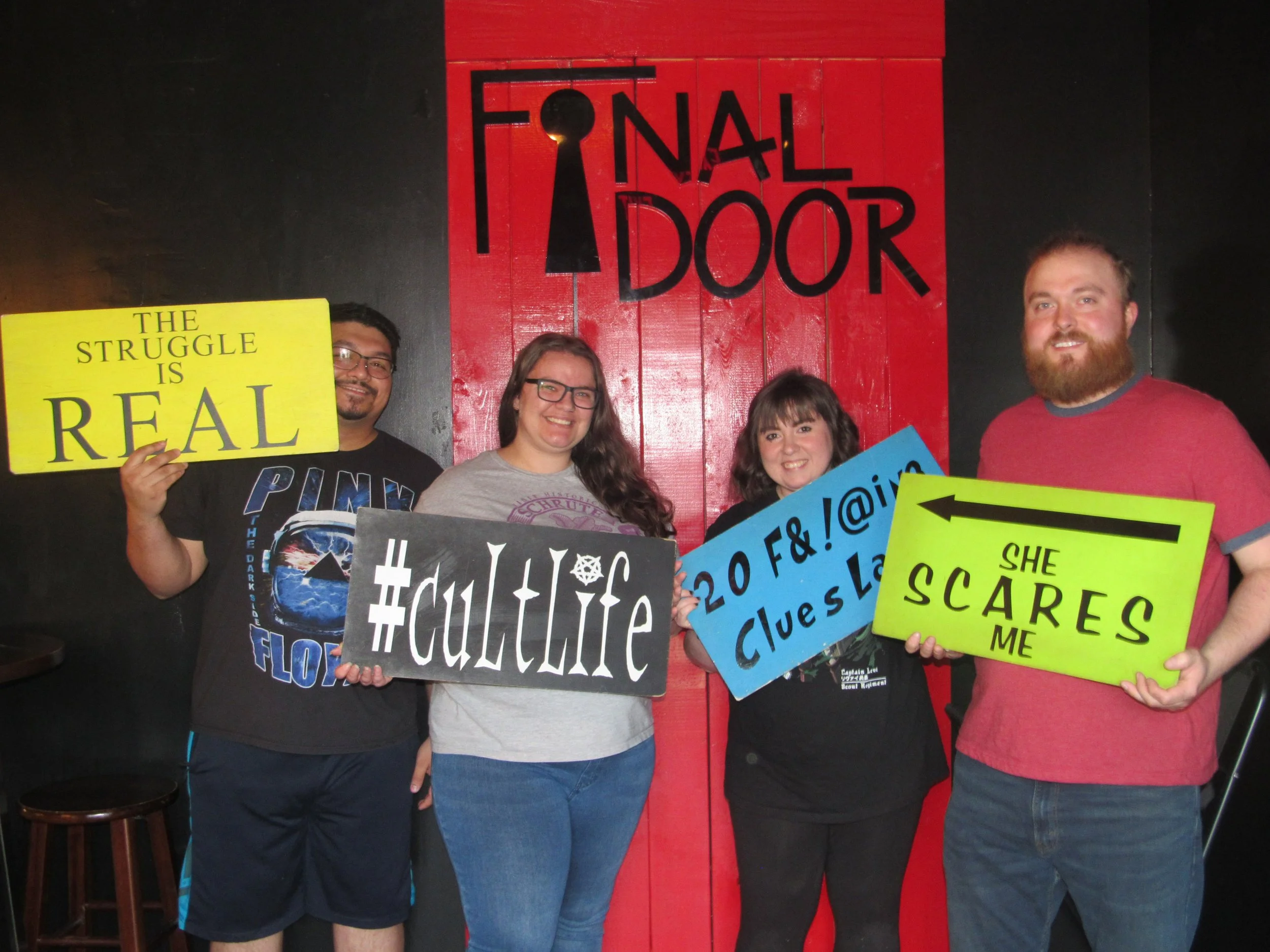 the-final-door-escape-room-columbia-sc-team-photos-03-05-22 (7).JPG