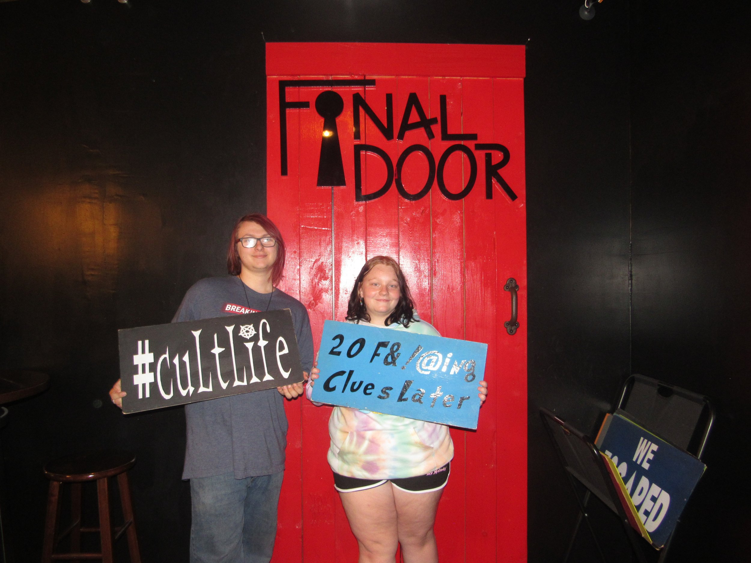 the-final-door-escape-room-columbia-sc-team-photos-03-07-22 (3).JPG