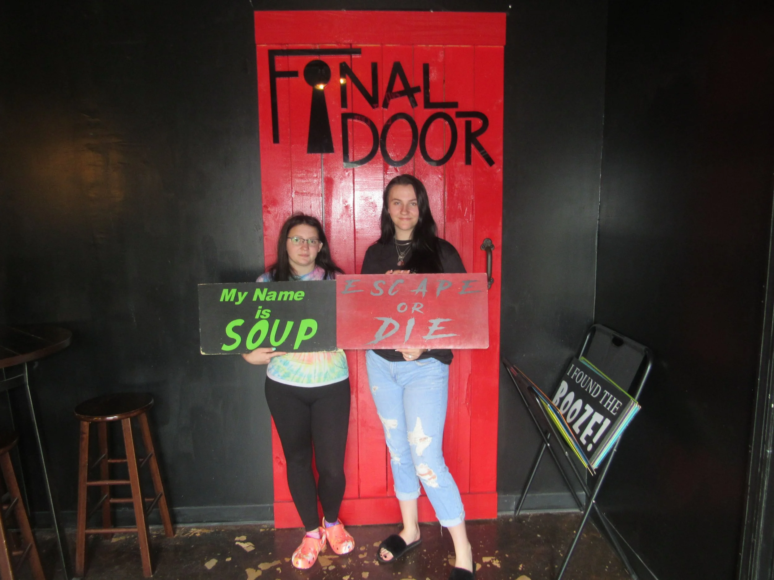the-final-door-escape-room-columbia-sc-team-photos-03-08-22 (1).JPG