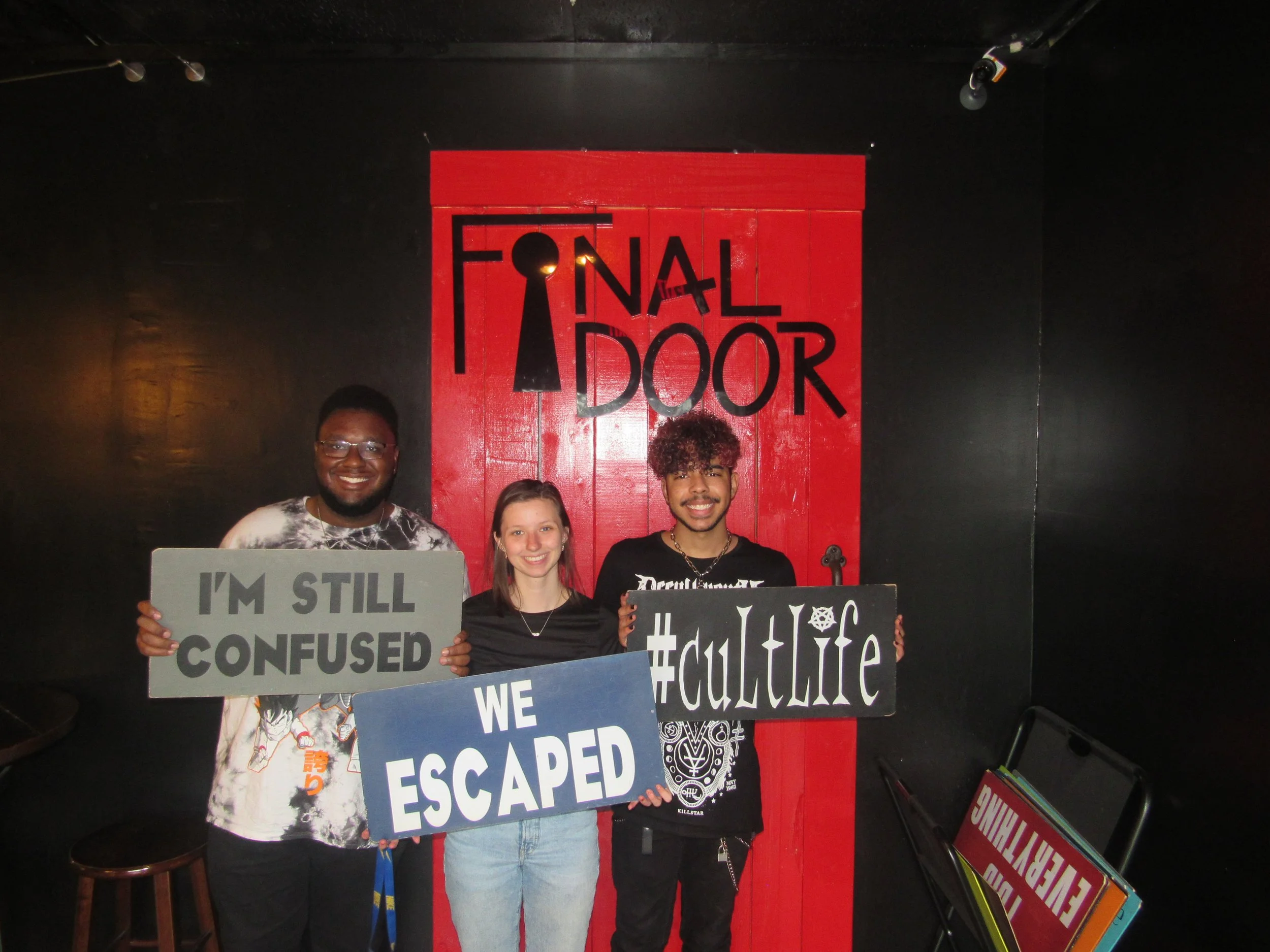 the-final-door-escape-room-columbia-sc-team-photos-03-09-22 (1).JPG