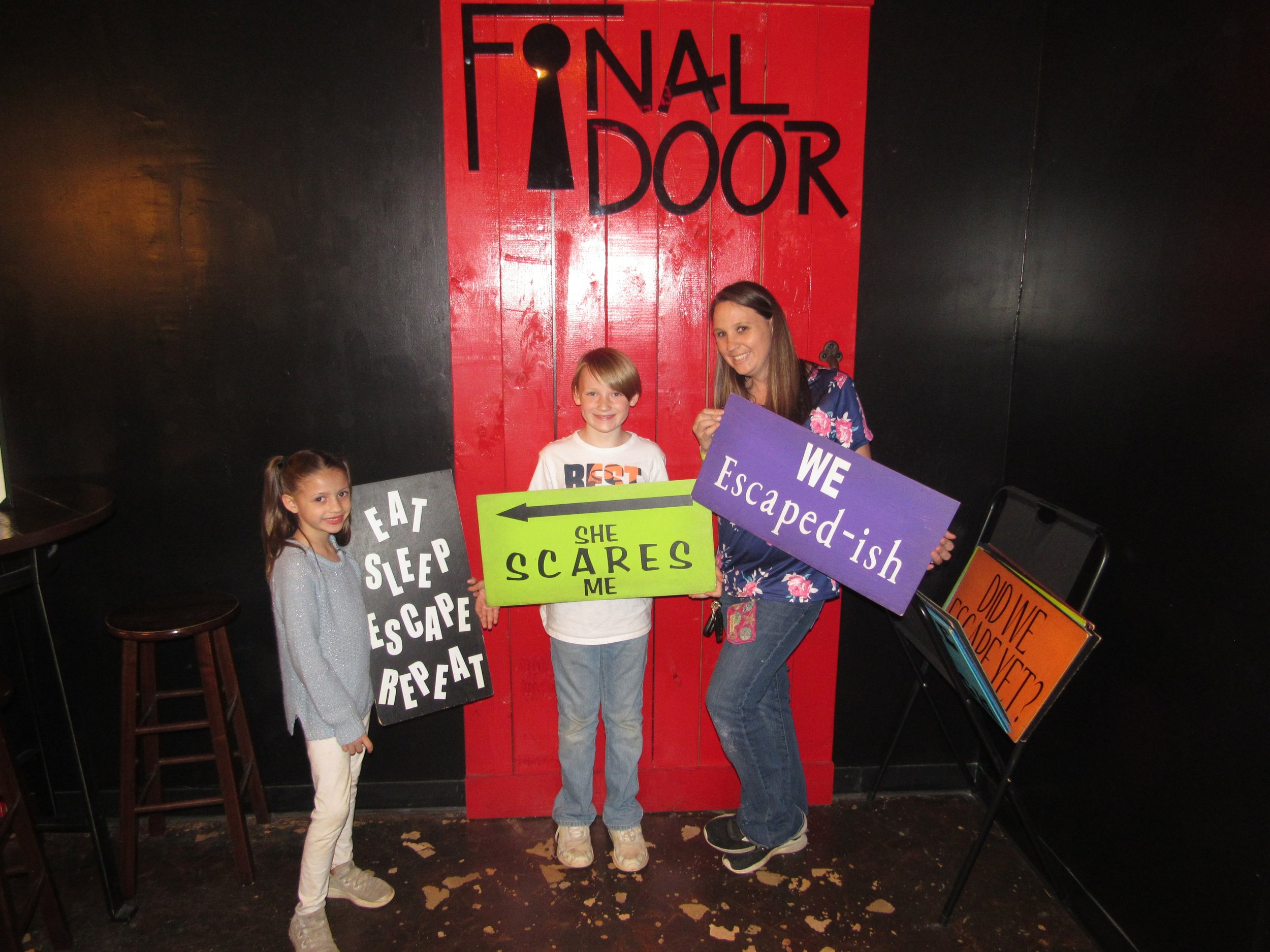 the-final-door-escape-room-columbia-sc-team-photos-03-19-22 (10).JPG