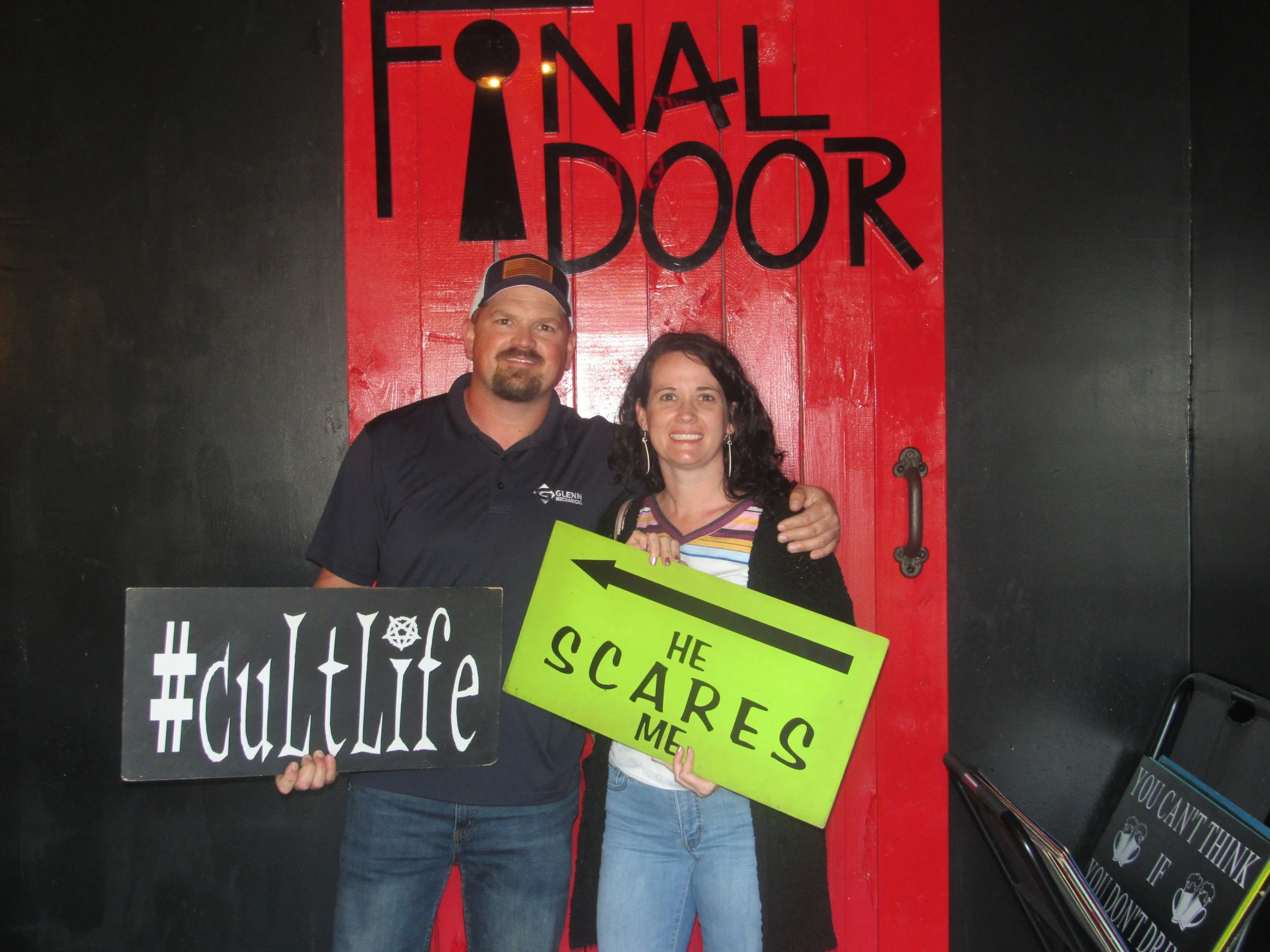 the-final-door-escape-room-columbia-sc-team-photos-03-25-22 (2).JPG