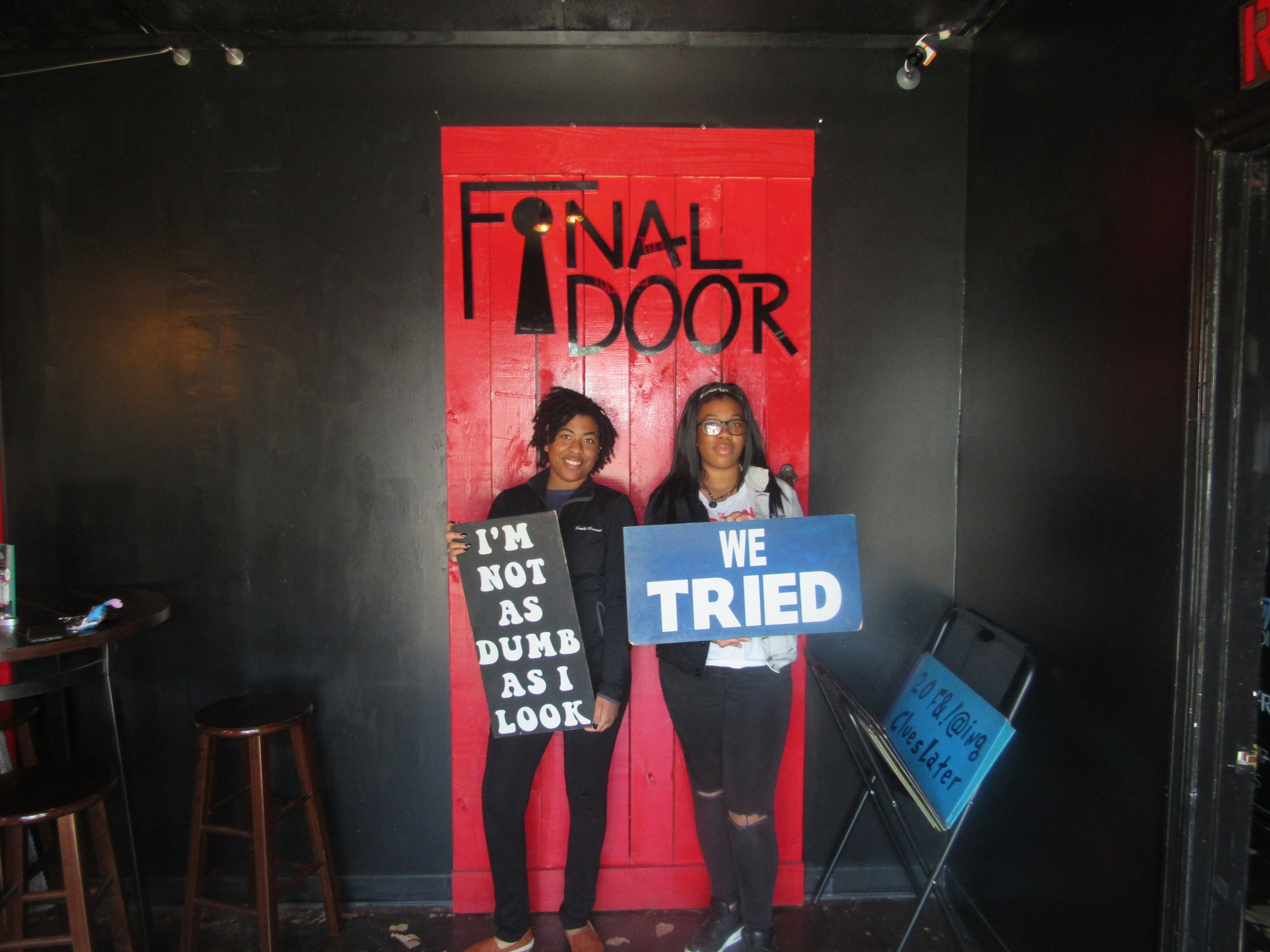 the-final-door-escape-room-columbia-sc-team-photos-03-27-22 (3).JPG