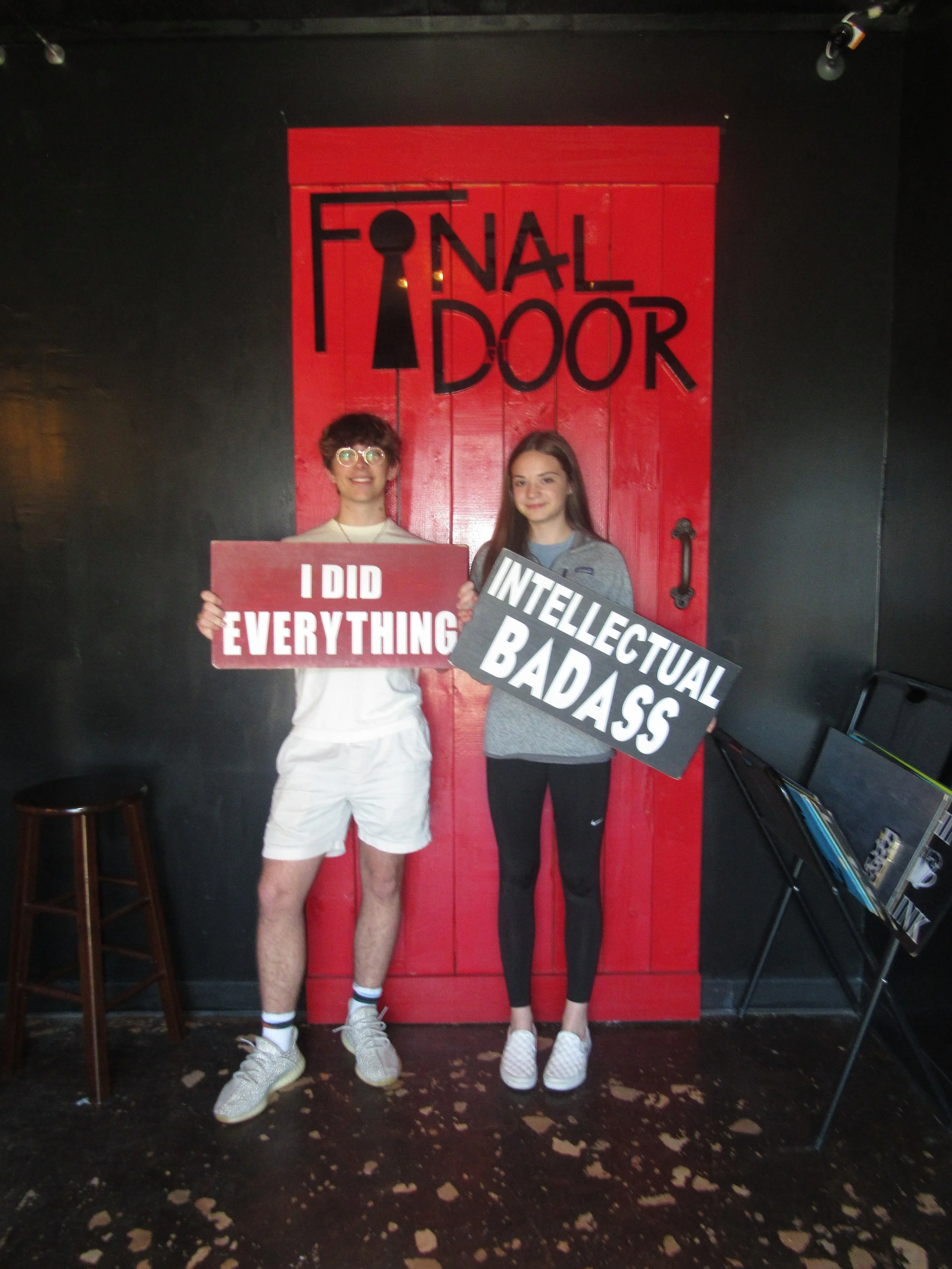 the-final-door-escape-room-columbia-sc-team-photos-04-03-22 (13).JPG