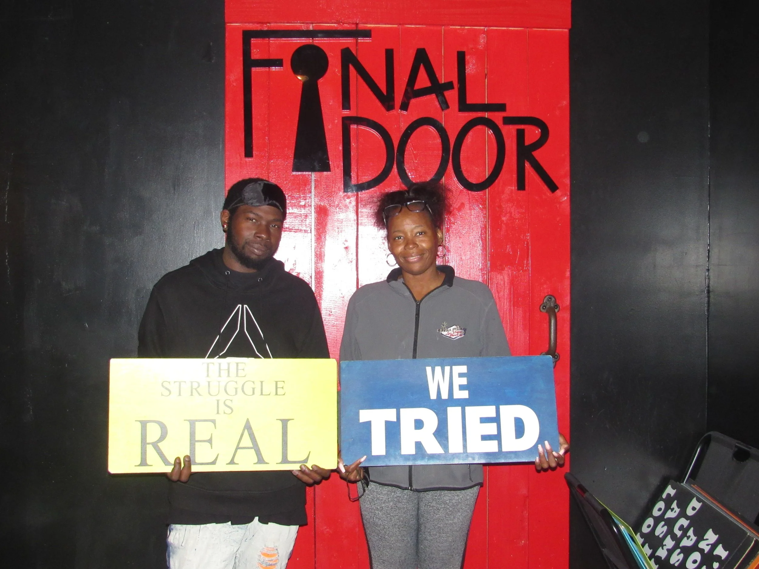 the-final-door-escape-room-columbia-sc-team-photos-04-08-22 (12).JPG