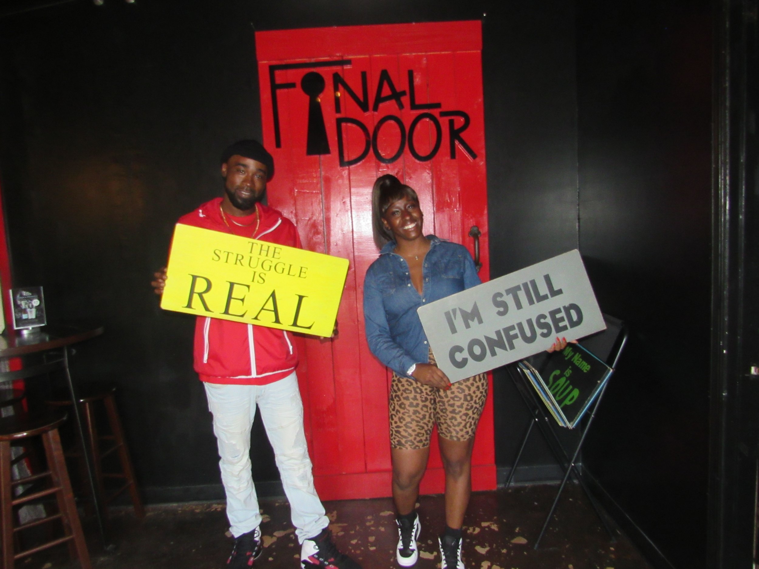 the-final-door-escape-room-columbia-sc-team-photos-04-09-22 (11).JPG