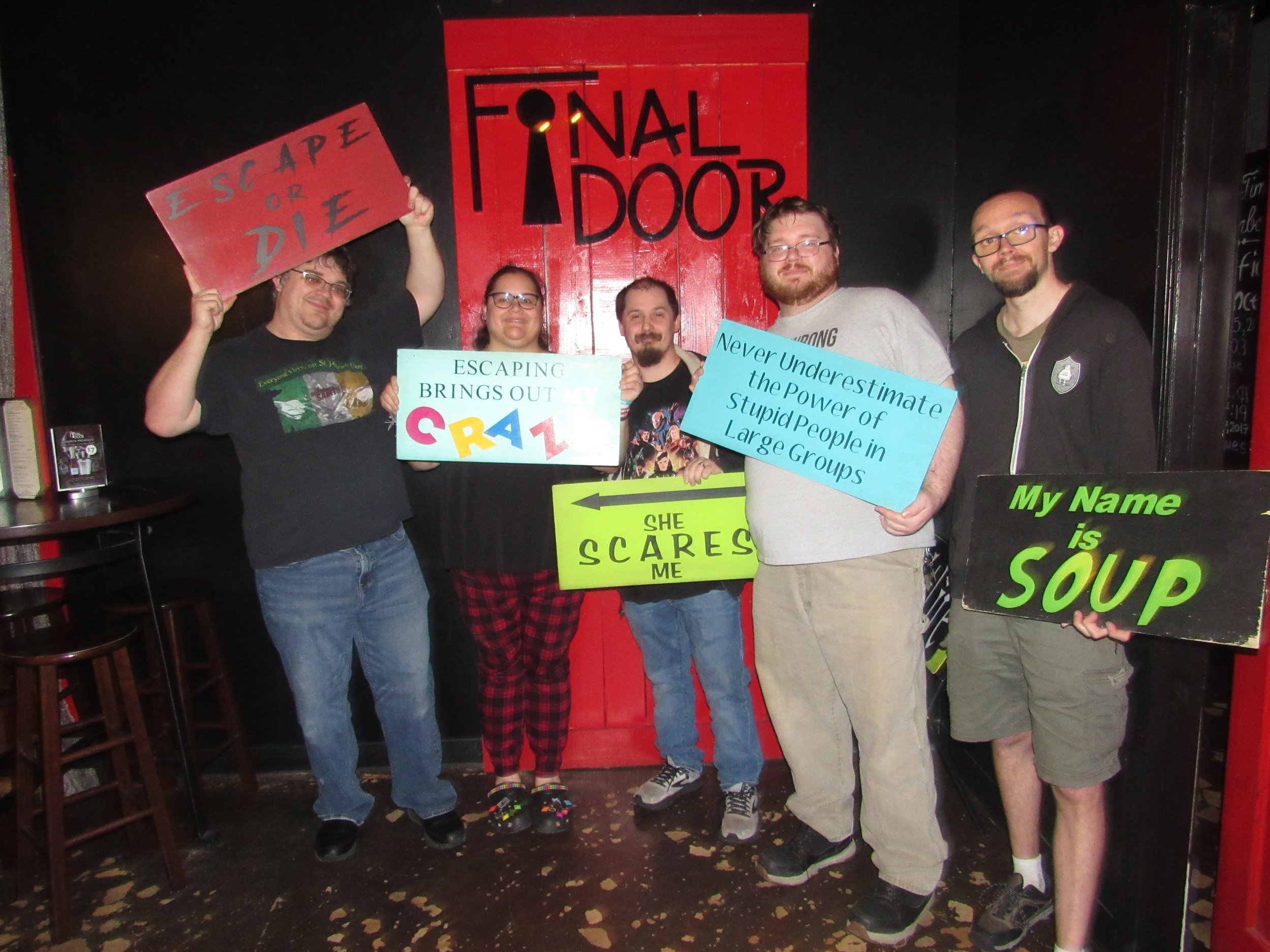 the-final-door-escape-room-columbia-sc-team-photos-04-09-22 (17).JPG
