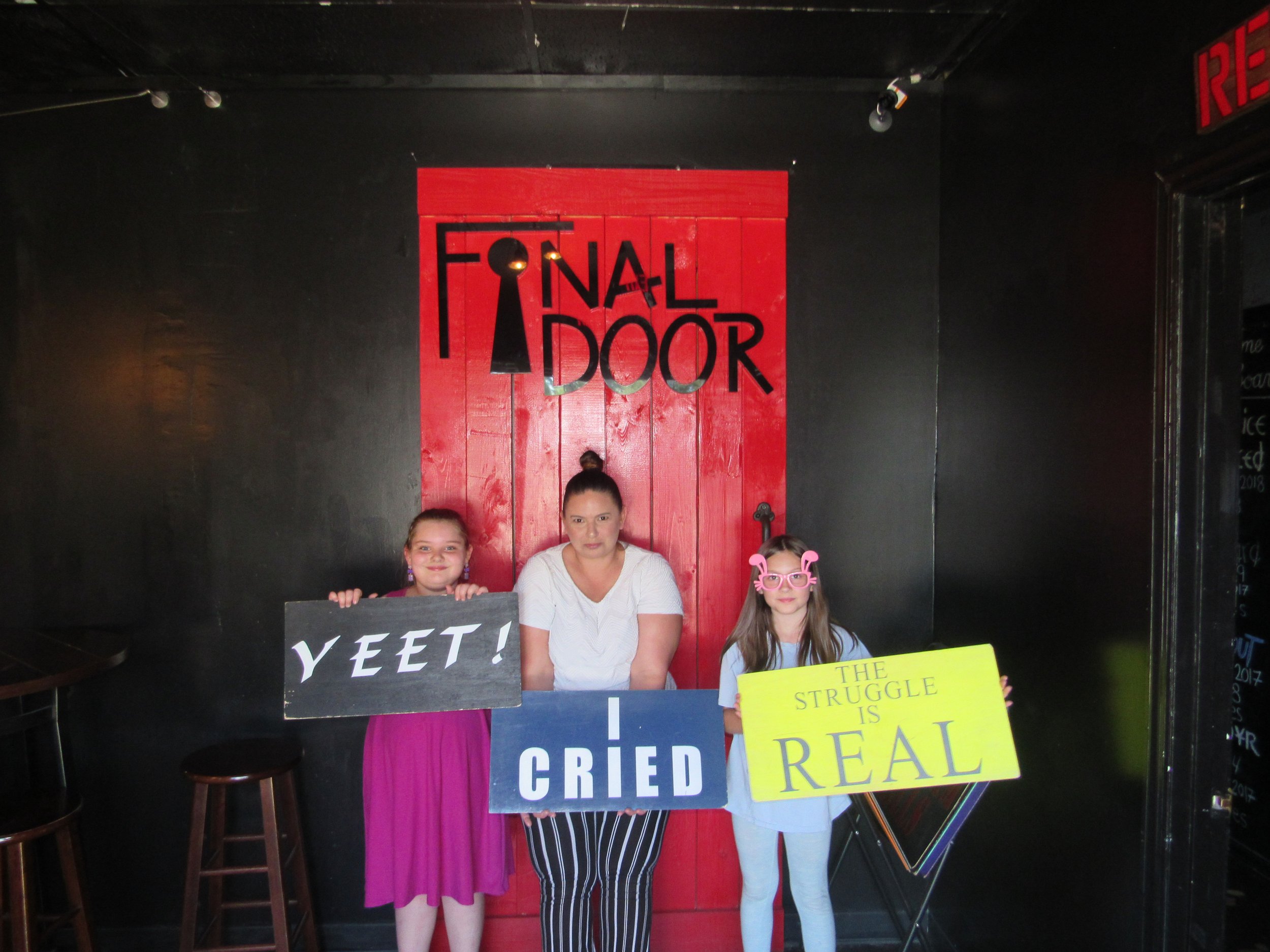 the-final-door-escape-room-columbia-sc-team-photos-04-010-22 (7).JPG
