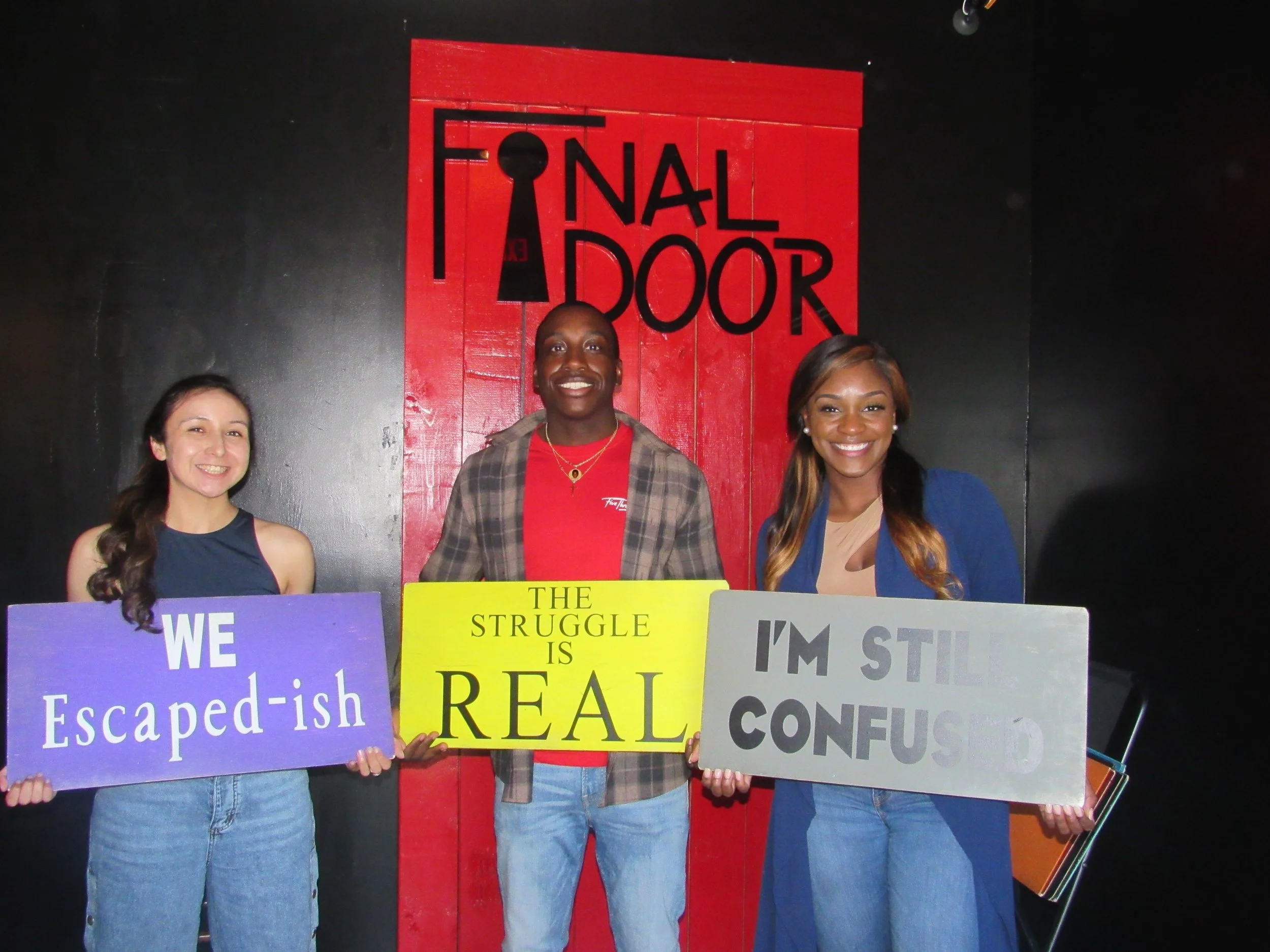 the-final-door-escape-room-columbia-sc-team-photos-04-010-22 (10).JPG
